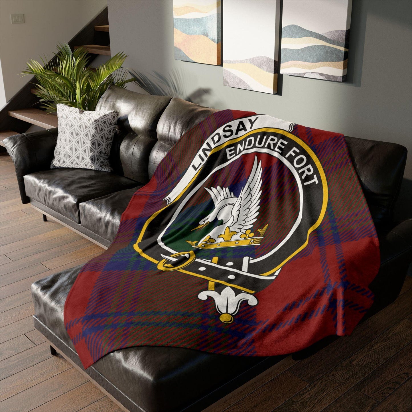 Lindsay Clan Tartan Blanket – Scottish Crest Throw, Soft & Cozy