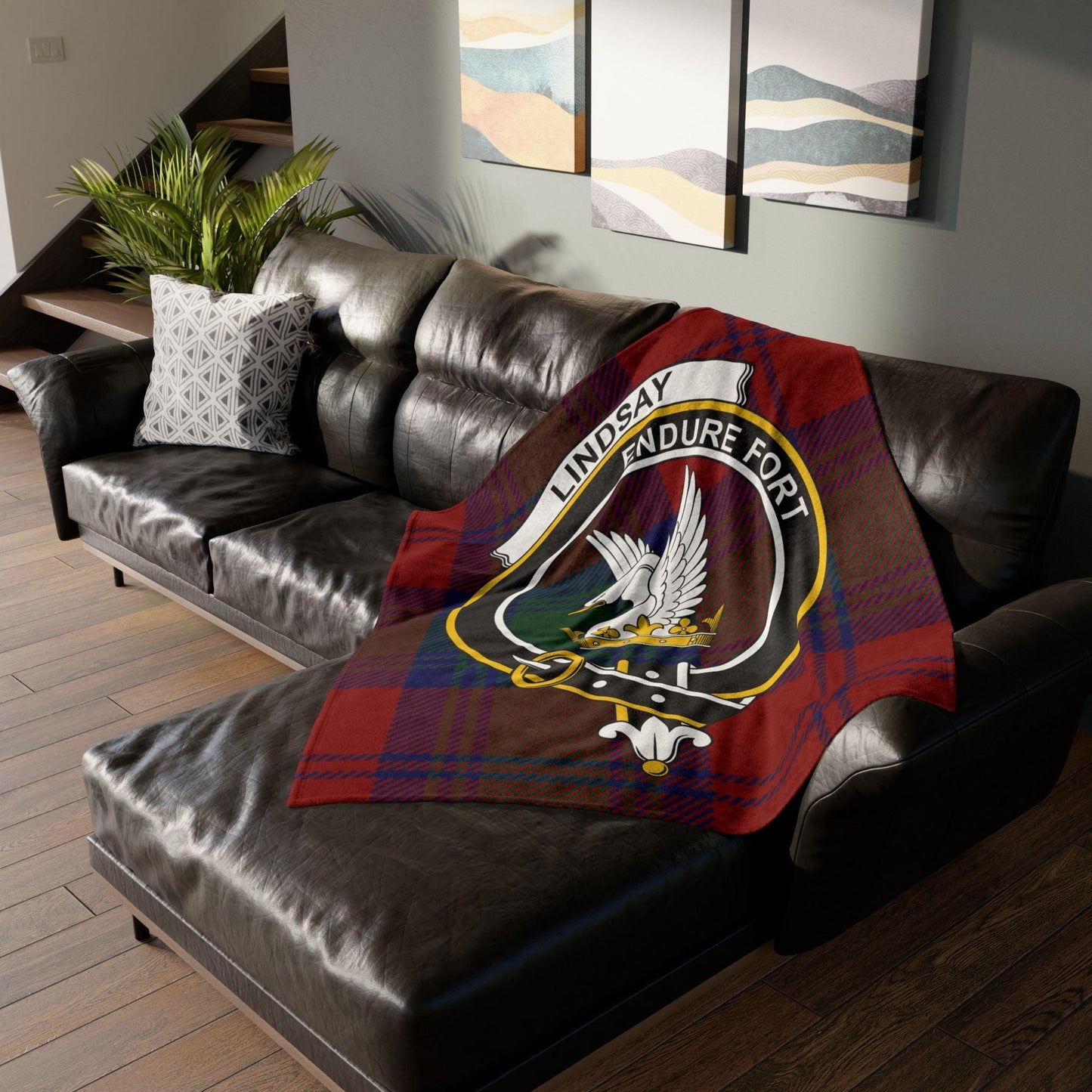 Lindsay Clan Tartan Blanket – Scottish Crest Throw, Soft & Cozy