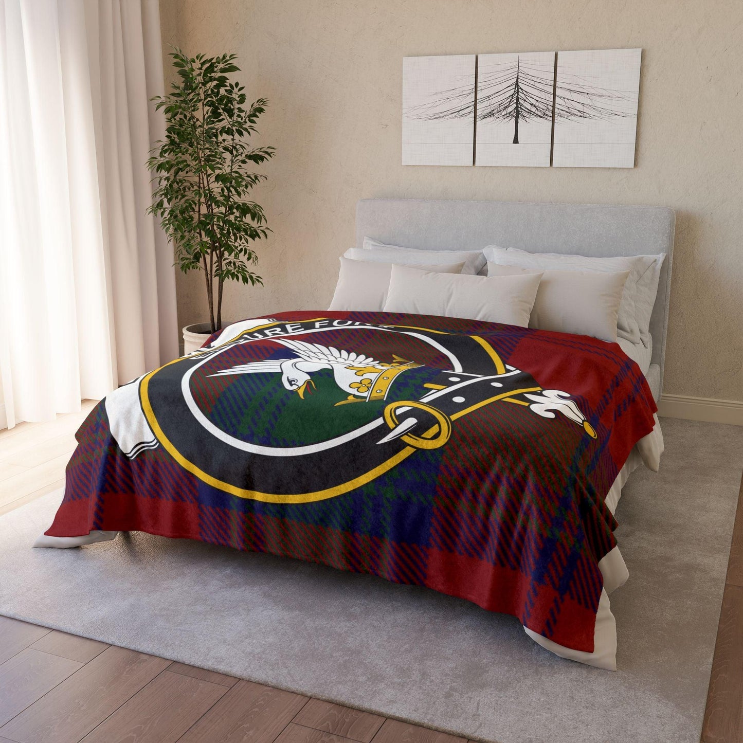 Lindsay Clan Tartan Blanket – Scottish Crest Throw, Soft & Cozy