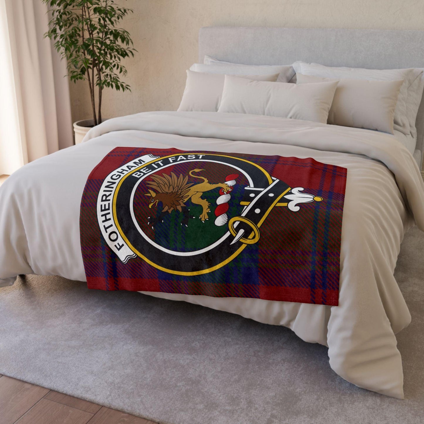 Fotheringham Clan Tartan Blanket – Scottish Crest Throw