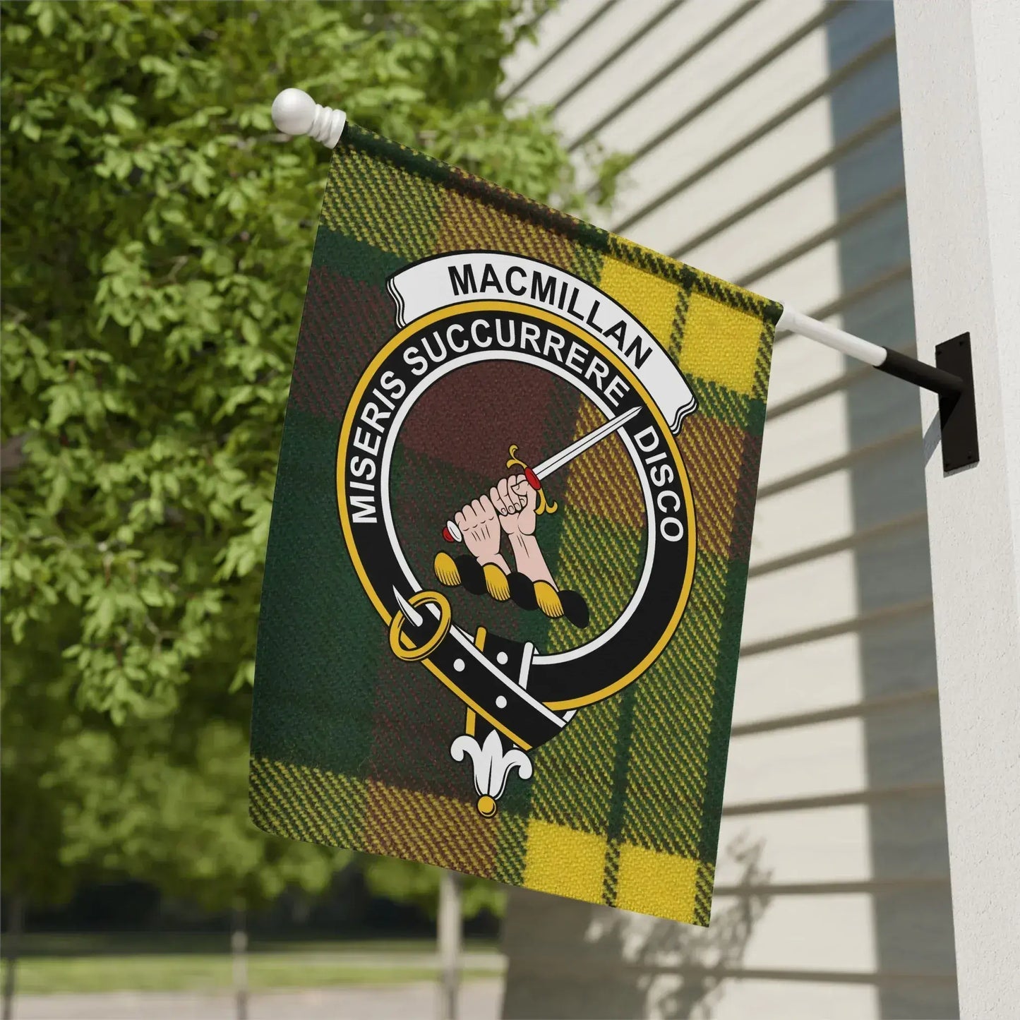 Macmillan Misers Succurrere Disco flag product