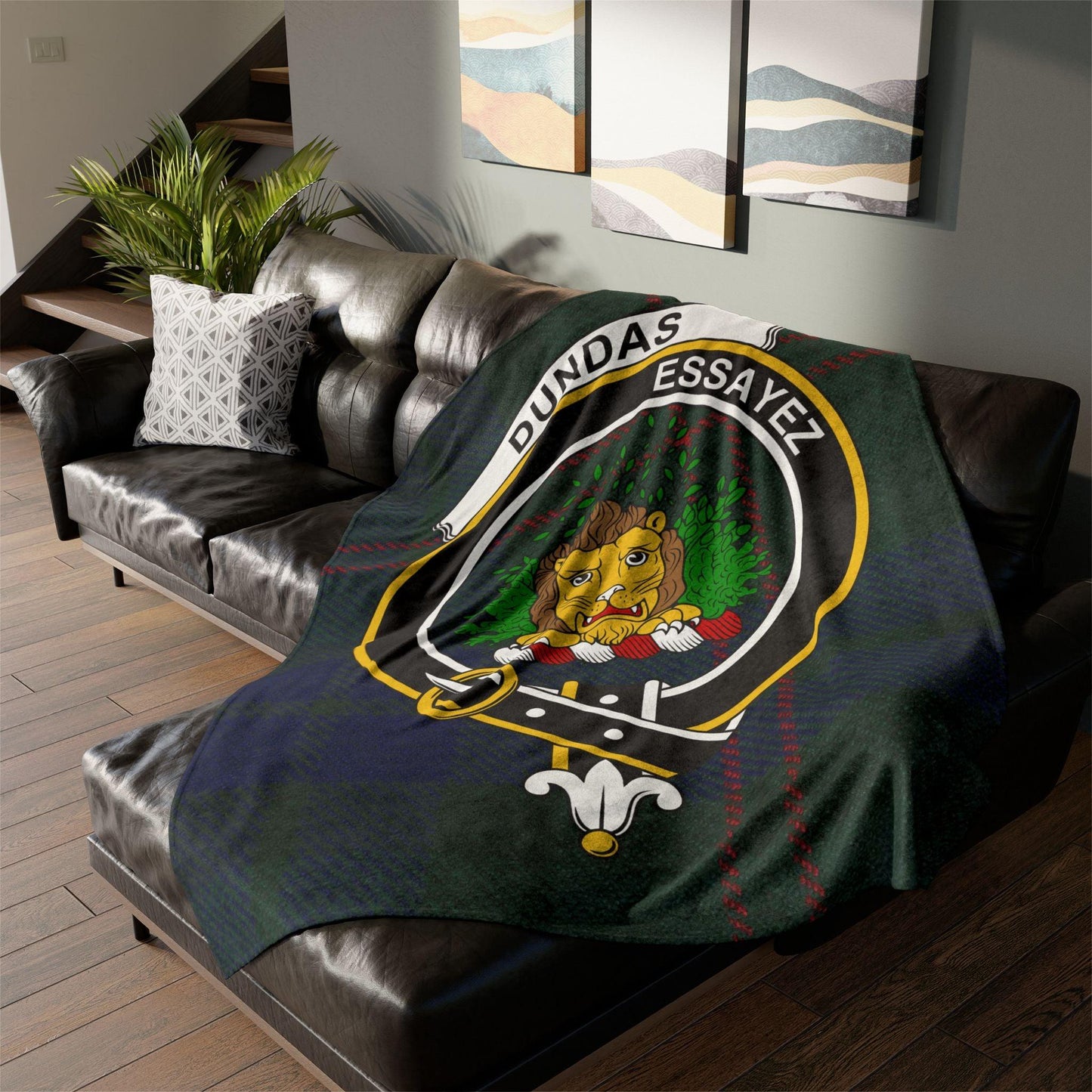 Dundas Clan Tartan Blanket – Scottish Crest Throw