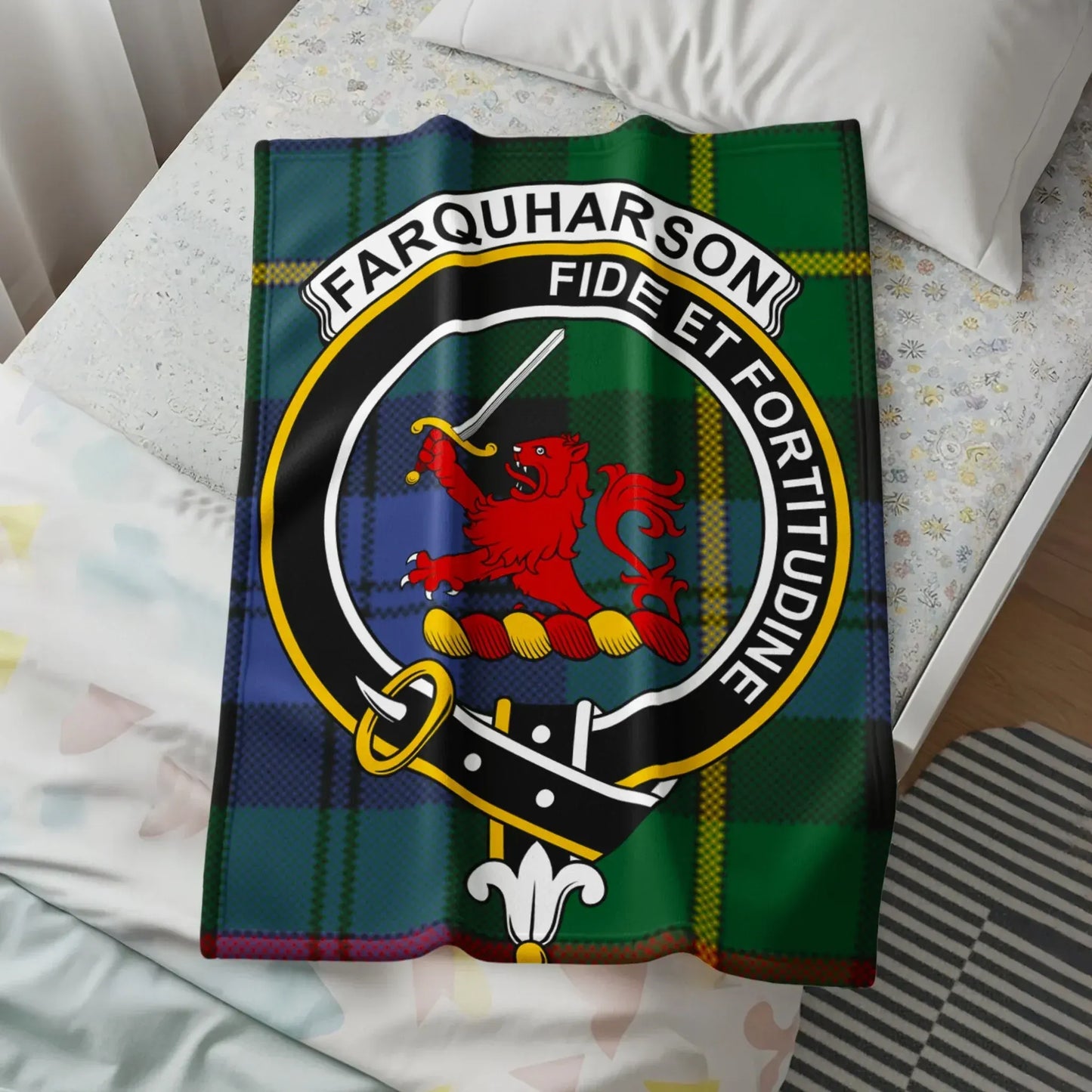 Farquharson Fide Et Fortitudine Clan Crest Blanket product