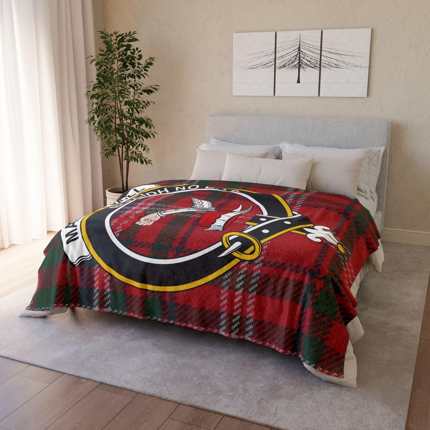 MacDougall Clan Tartan Blanket – Scottish Crest Throw, Soft & Cozy