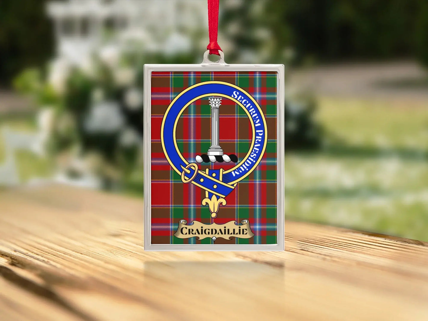 Craigdaillie Scottish Crest with Plaid Pattern product