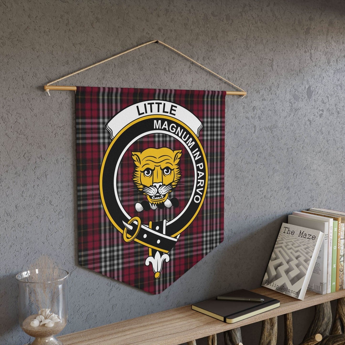 Little Magnum Parvo Tiger Crest Plaid Design Wall Pennant - Celtic Ancestry Gifts