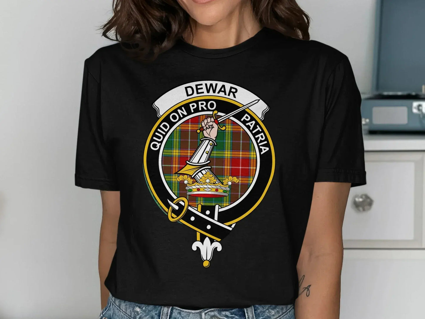 Dewar Quid On Pro Patria Crest Graphic T-Shirt product