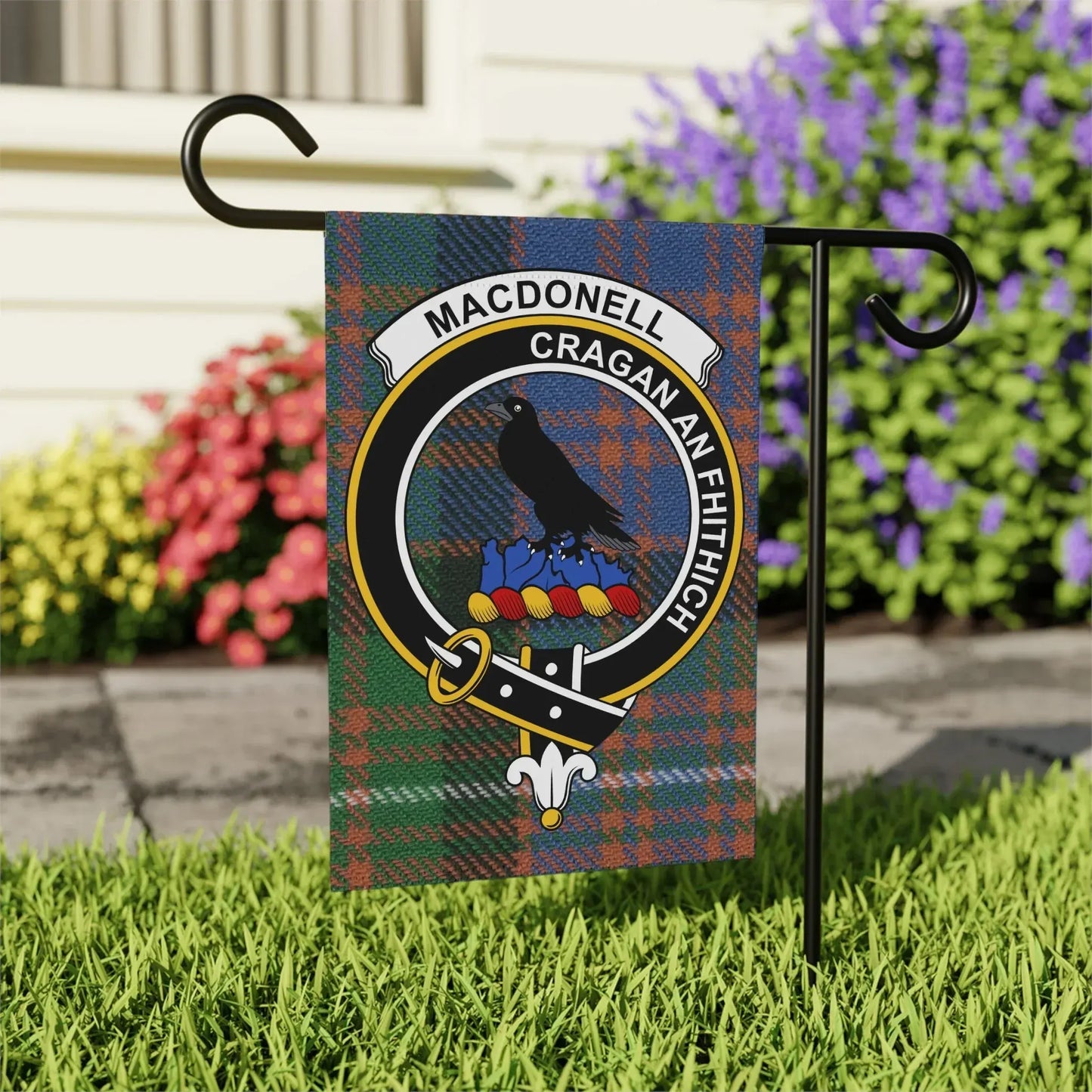 Macdonell Cragan An Fhithich decorative garden flag product