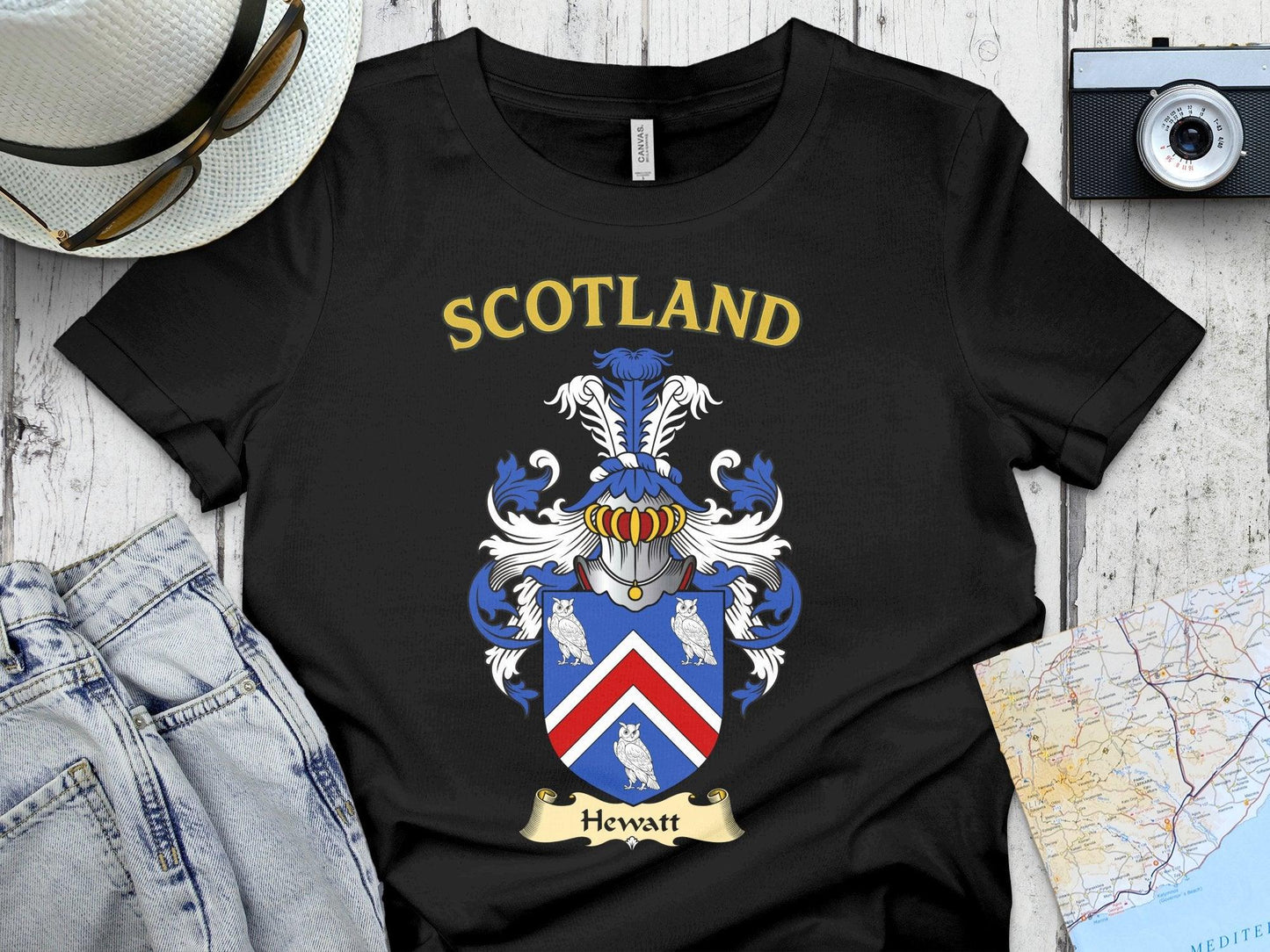 Scotland Hewatt Family Crest Black T-shirt product