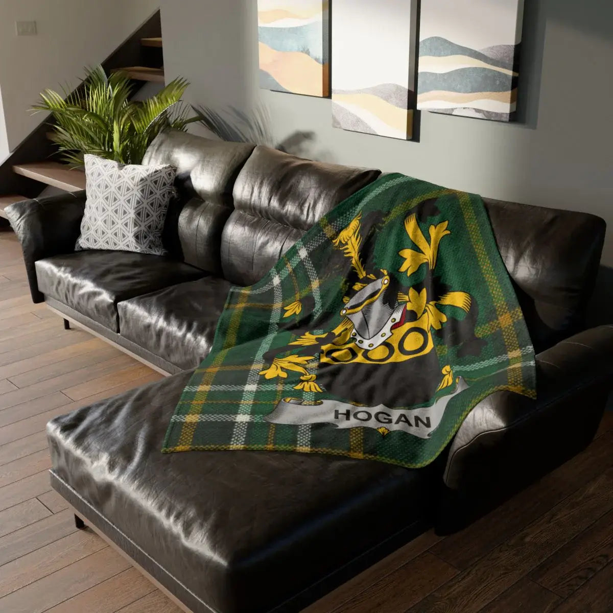 Customized Hogan Crest Design Throw Blanket product