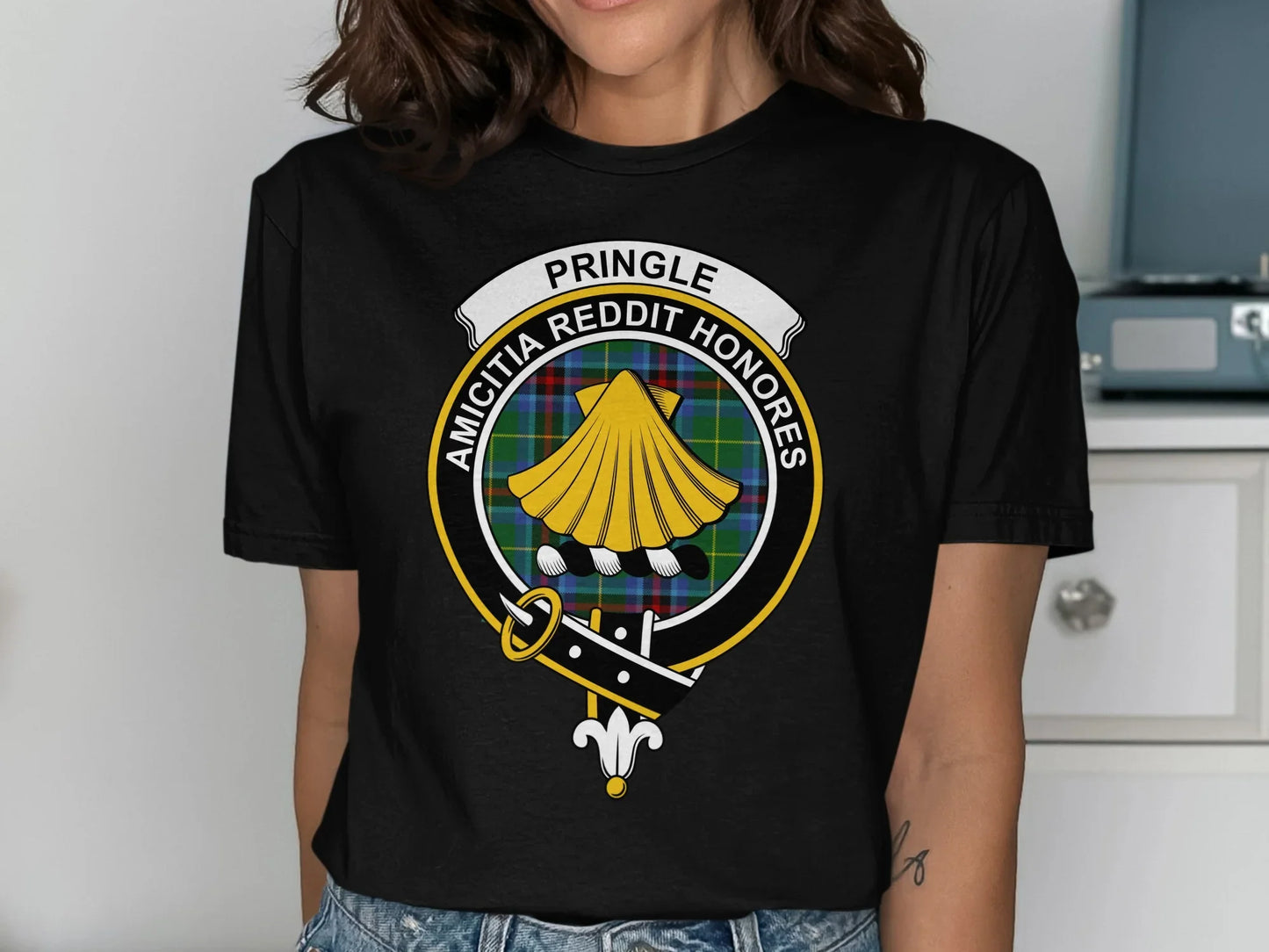 Pringle Amicitia Reddit Honores Crest on T-Shirt product