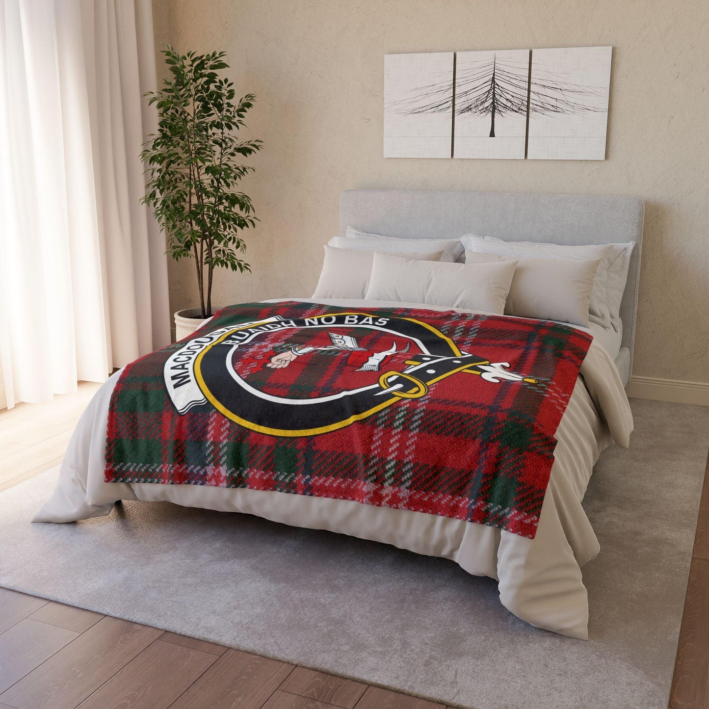 MacDougall Clan Tartan Blanket – Scottish Crest Throw, Soft & Cozy