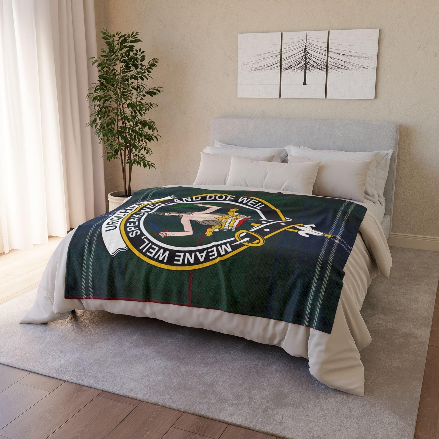 urquhart Clan Tartan Blanket – Scottish Crest Throw