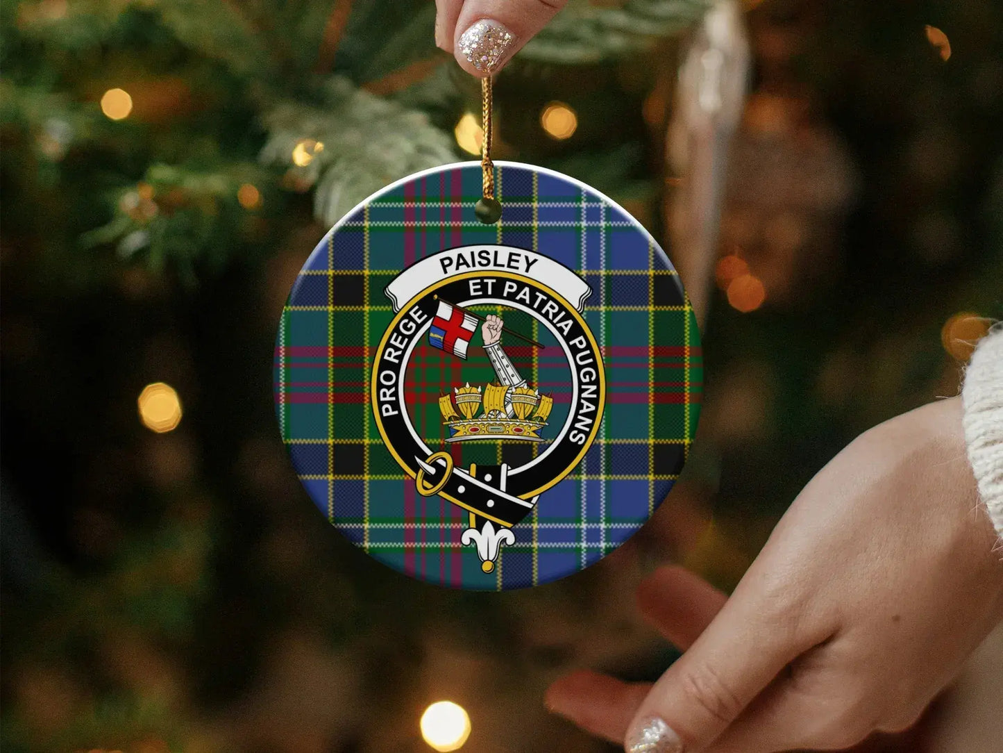 Paisley Crest Tartan Pattern Ceramic Round Christmas Ornament product type