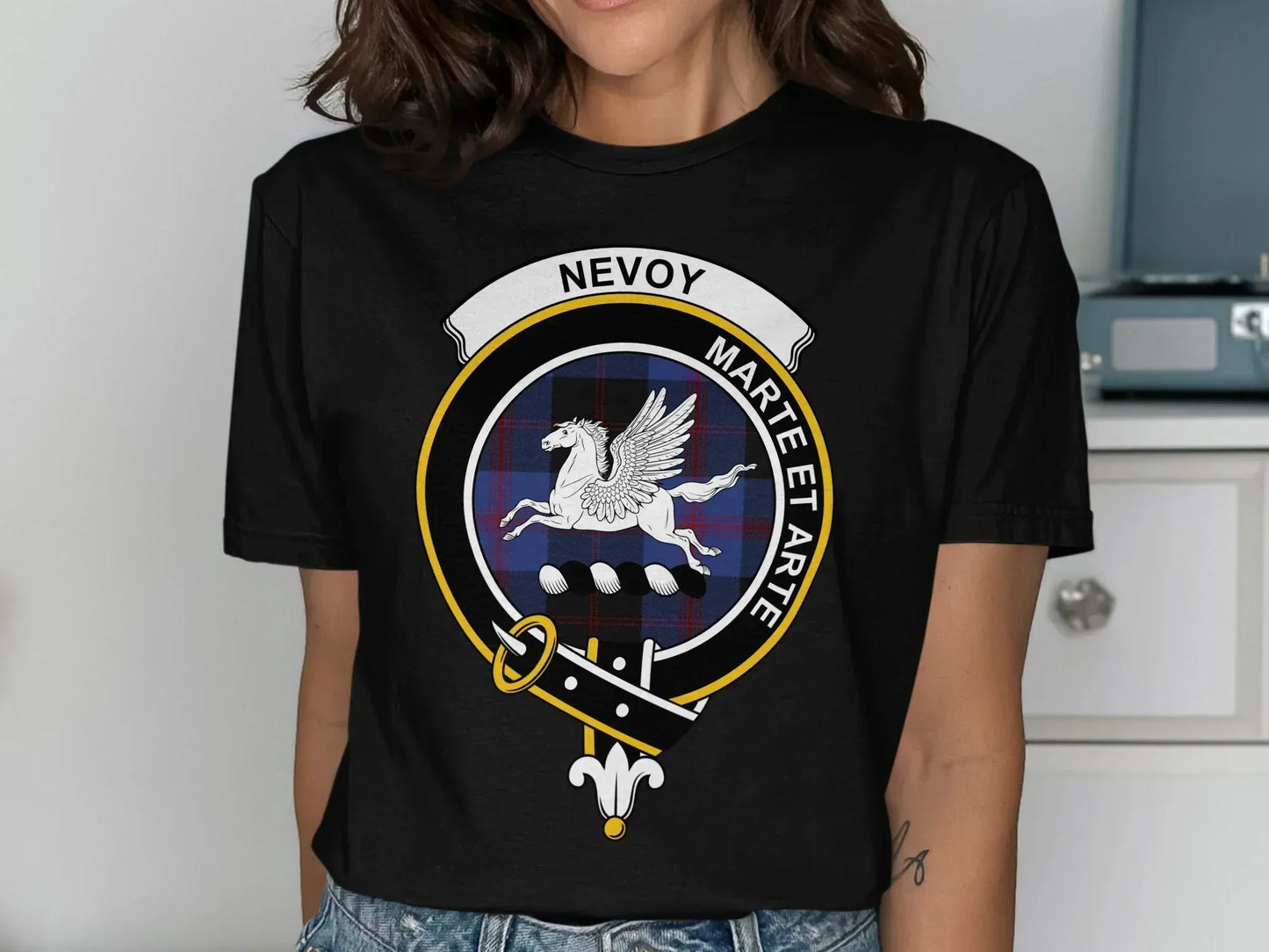 Nevoy Marte Et Arte Crest Badge Design T-shirt product