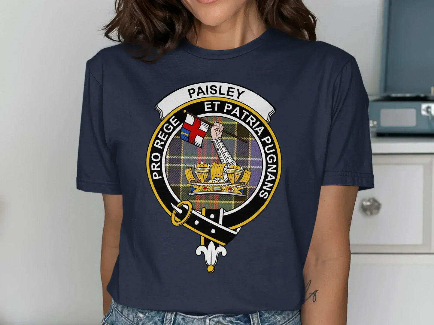 Paisley Pro Rege Et Patria Pugnans Graphic T-shirt