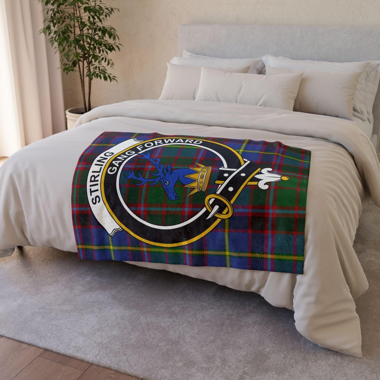 Stirling Clan Tartan Blanket – Scottish Crest Throw