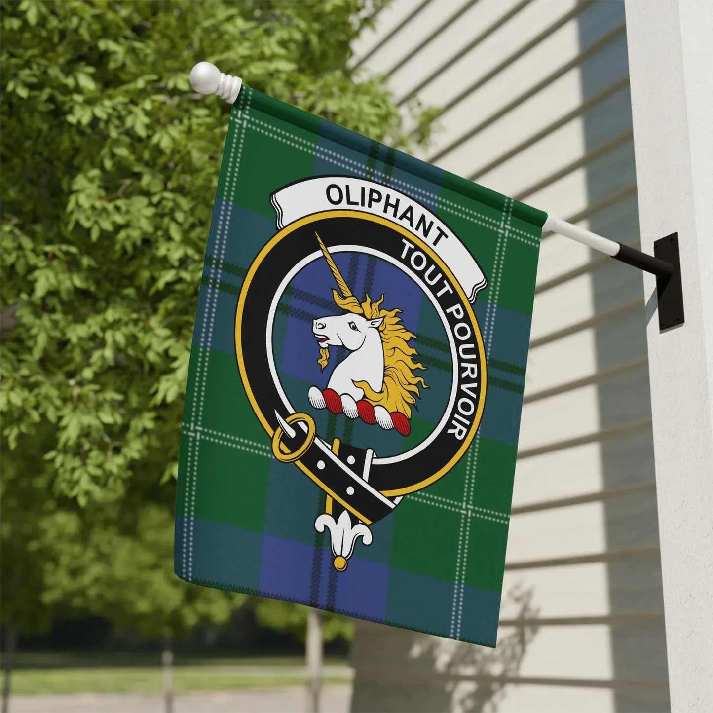 Oliphant Tout Pouvoir Green Plaid Garden Flag product type
