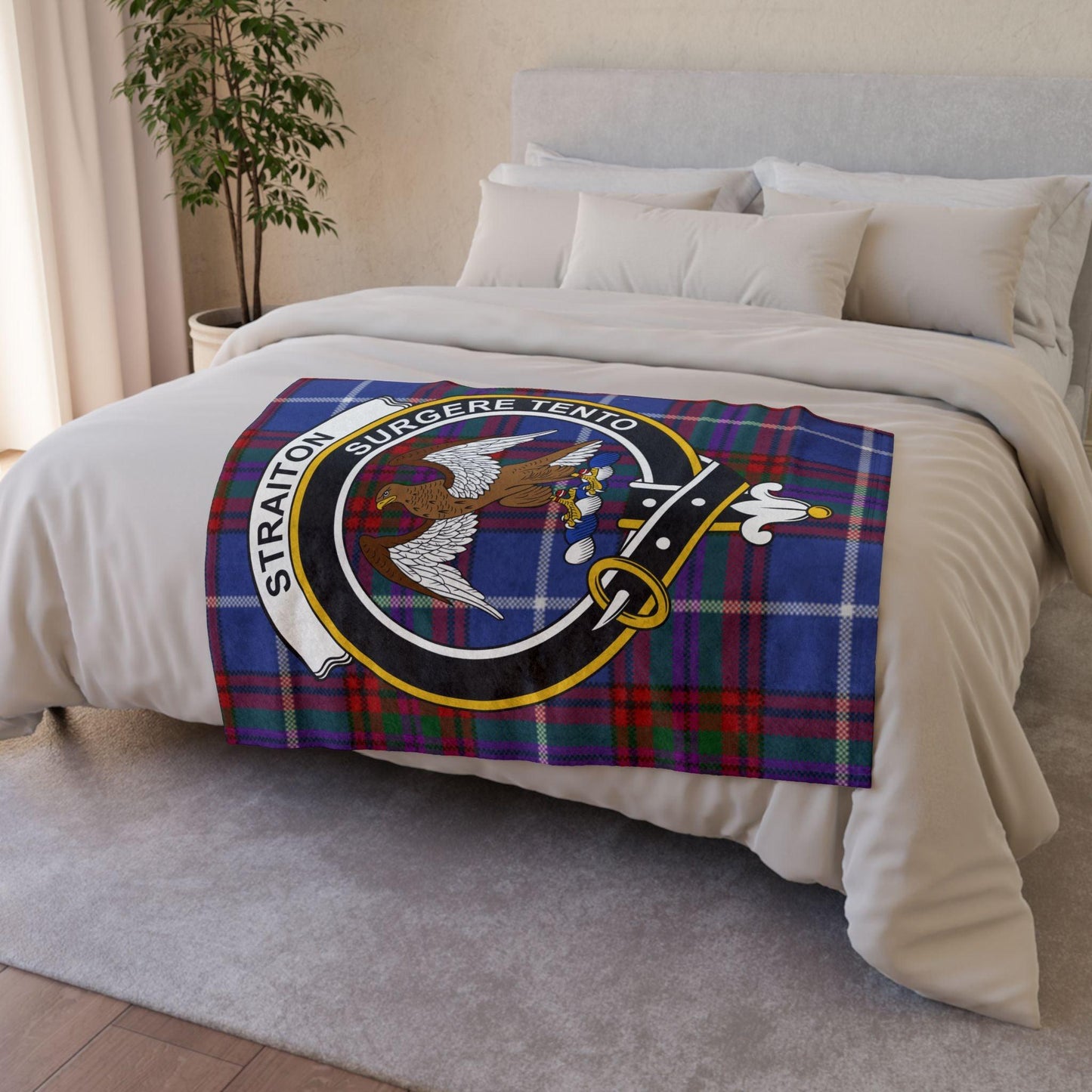 Straiton Clan Tartan Blanket – Scottish Crest Throw