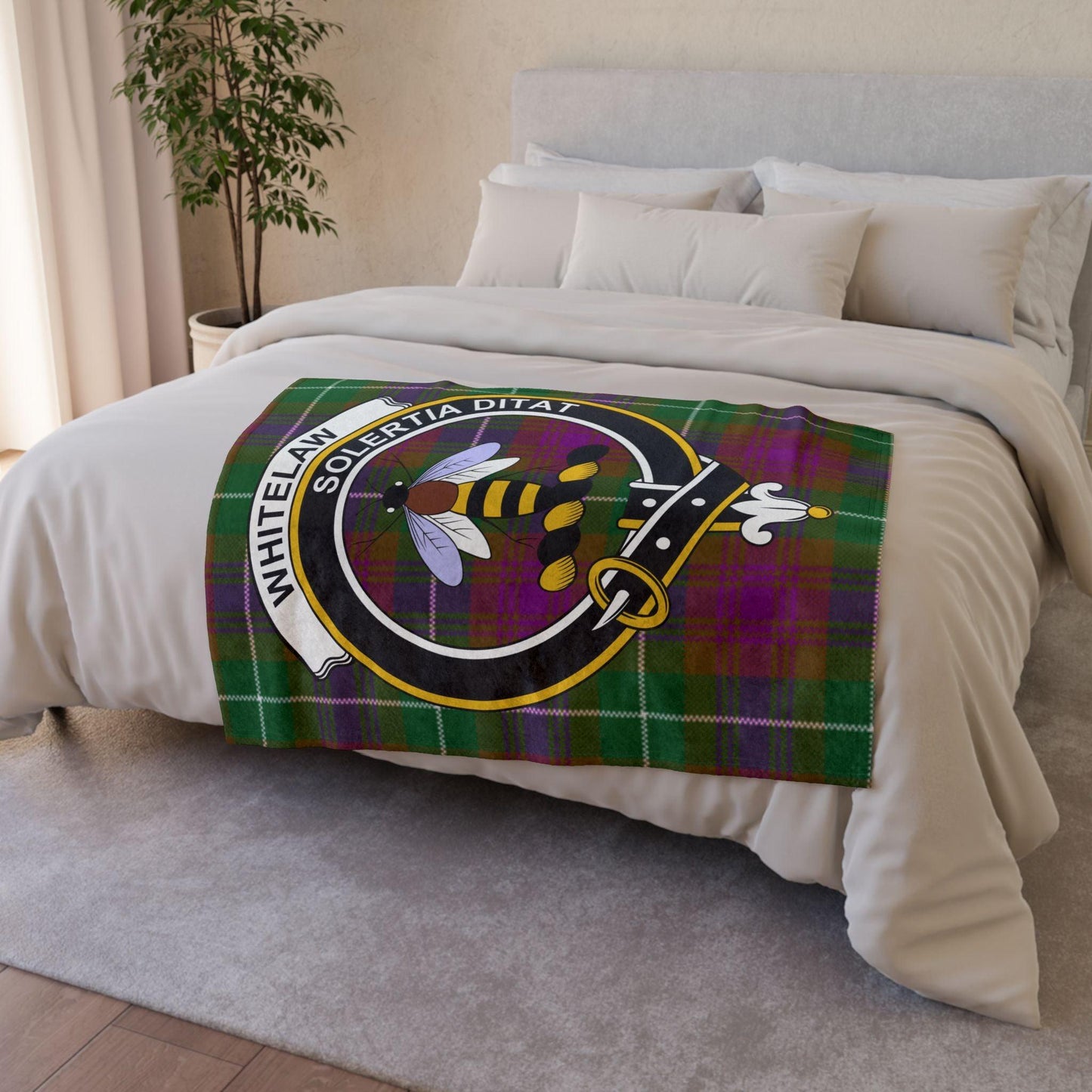 Whitelaw Clan Tartan Blanket – Scottish Crest Throw