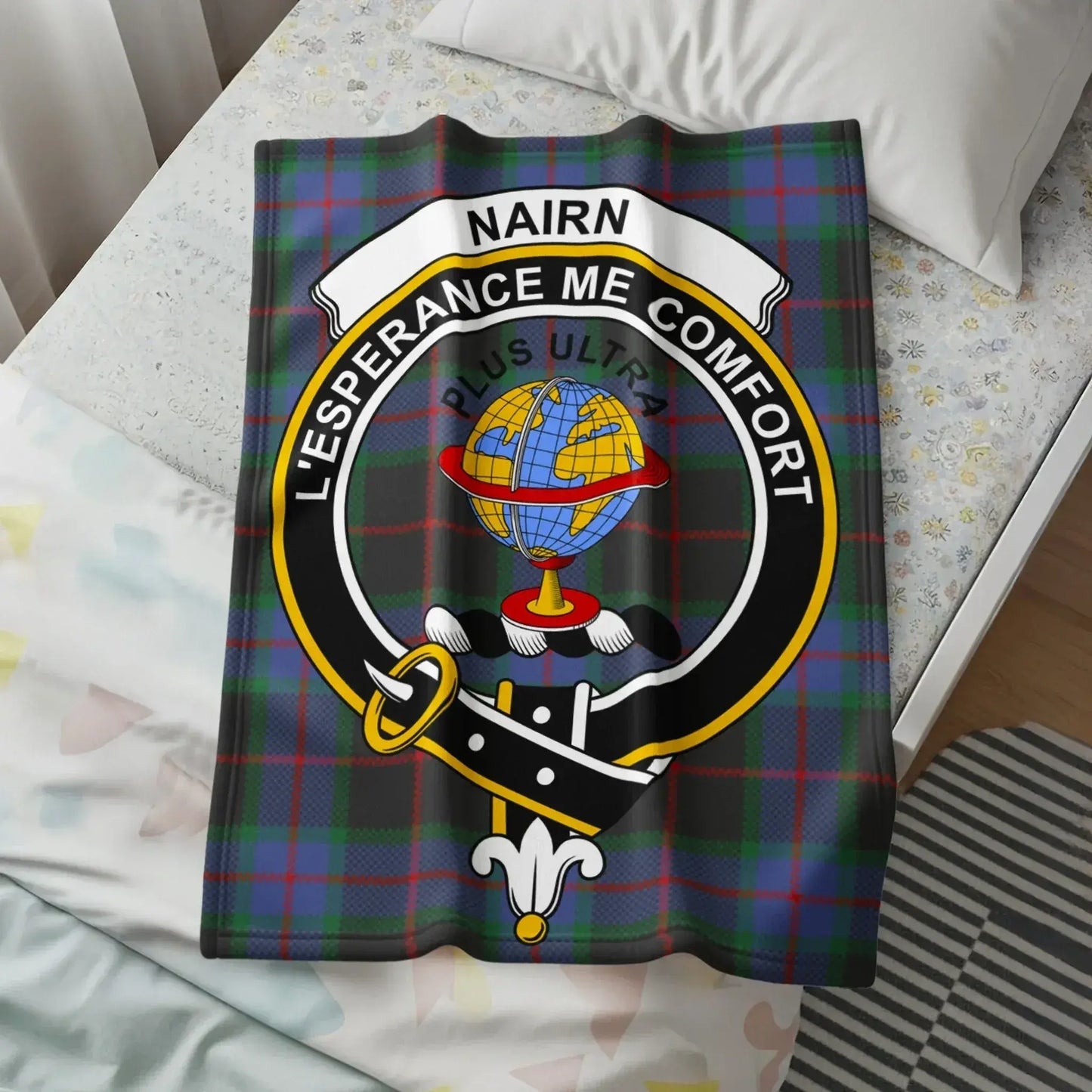 L'Esperance Me Comfort Nairn Family Crest Blanket product