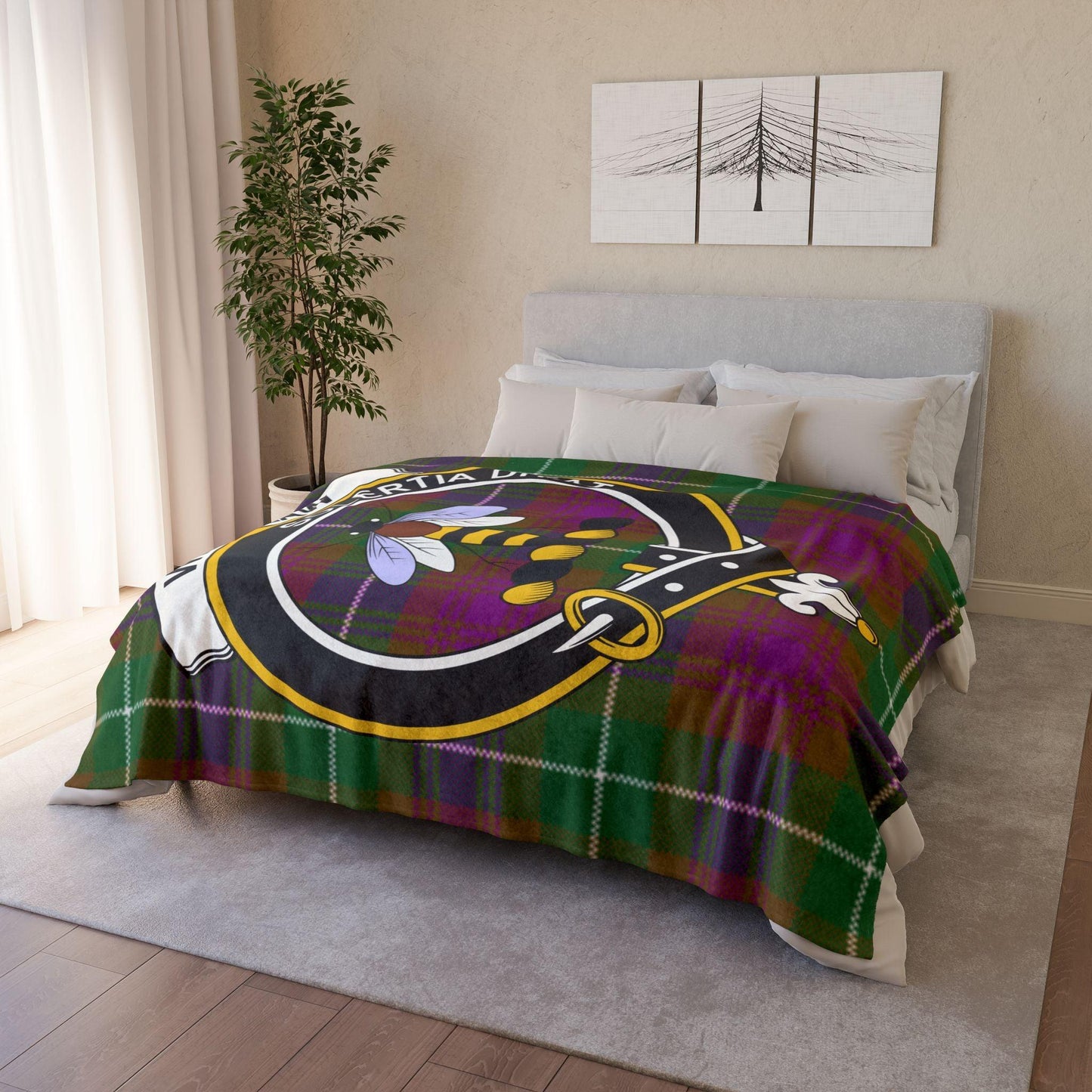Whitelaw Clan Tartan Blanket – Scottish Crest Throw