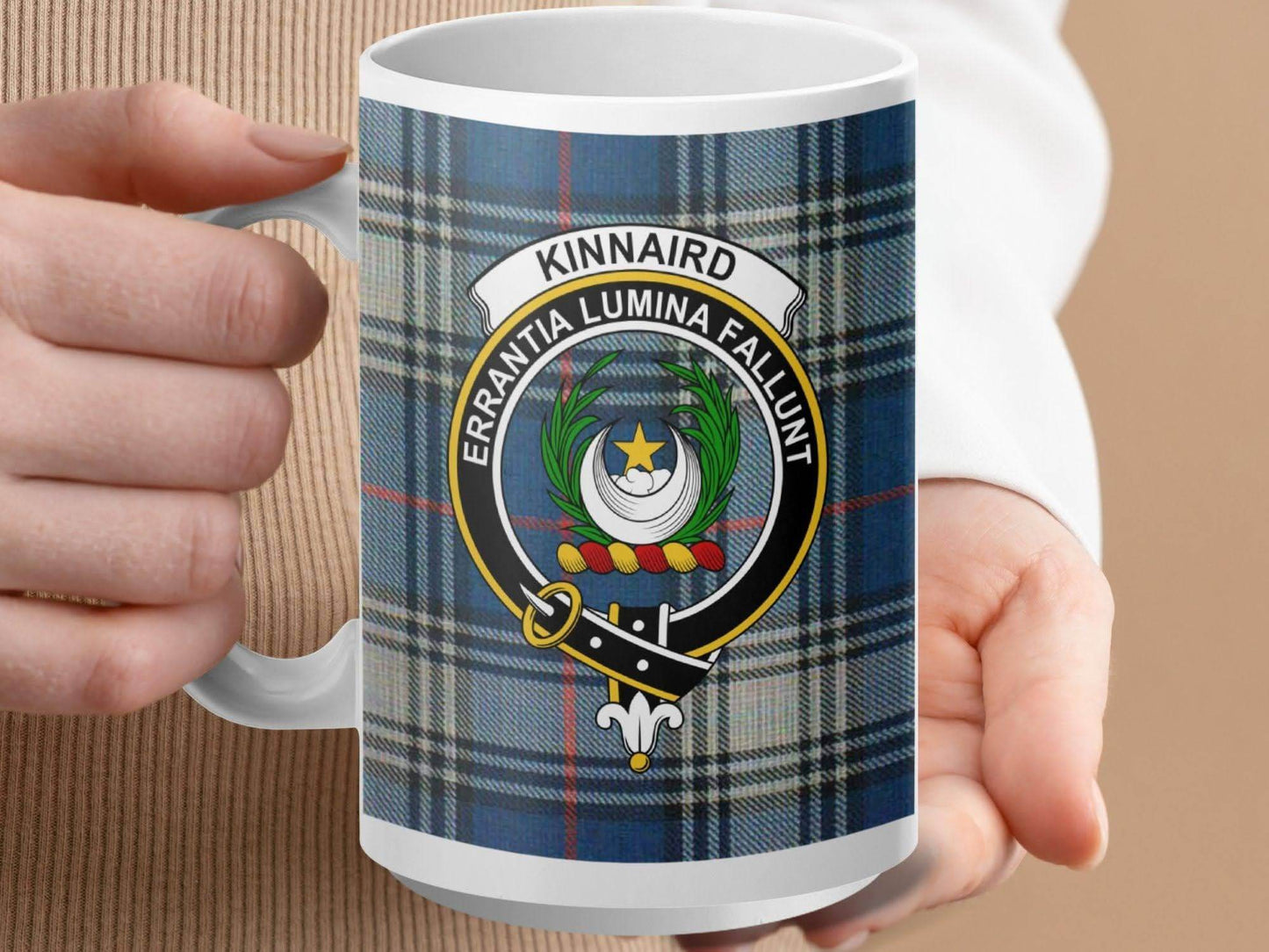 Kinnaird Errantia Lumina Fallunt Plaid Mug product