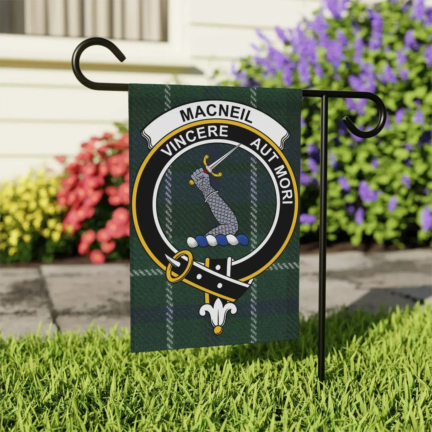 MacNeil Vincere Aut Mori Garden Flag Product