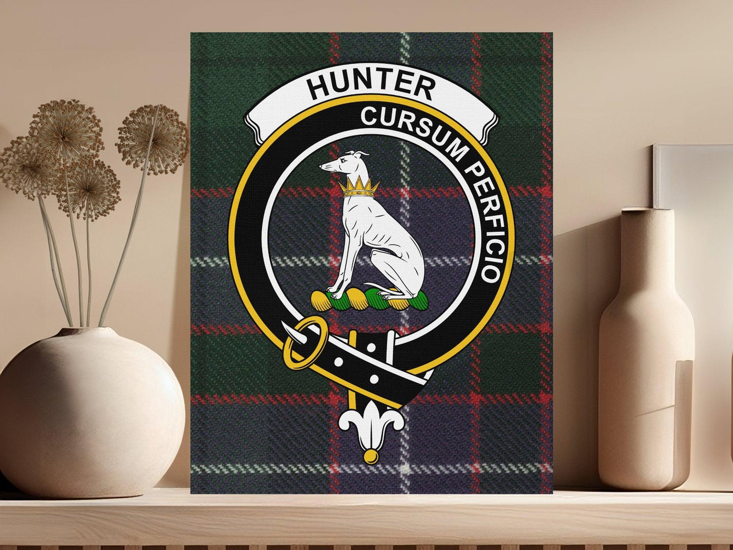 Hunter Cursum Perficio Clan Crest Tartan product