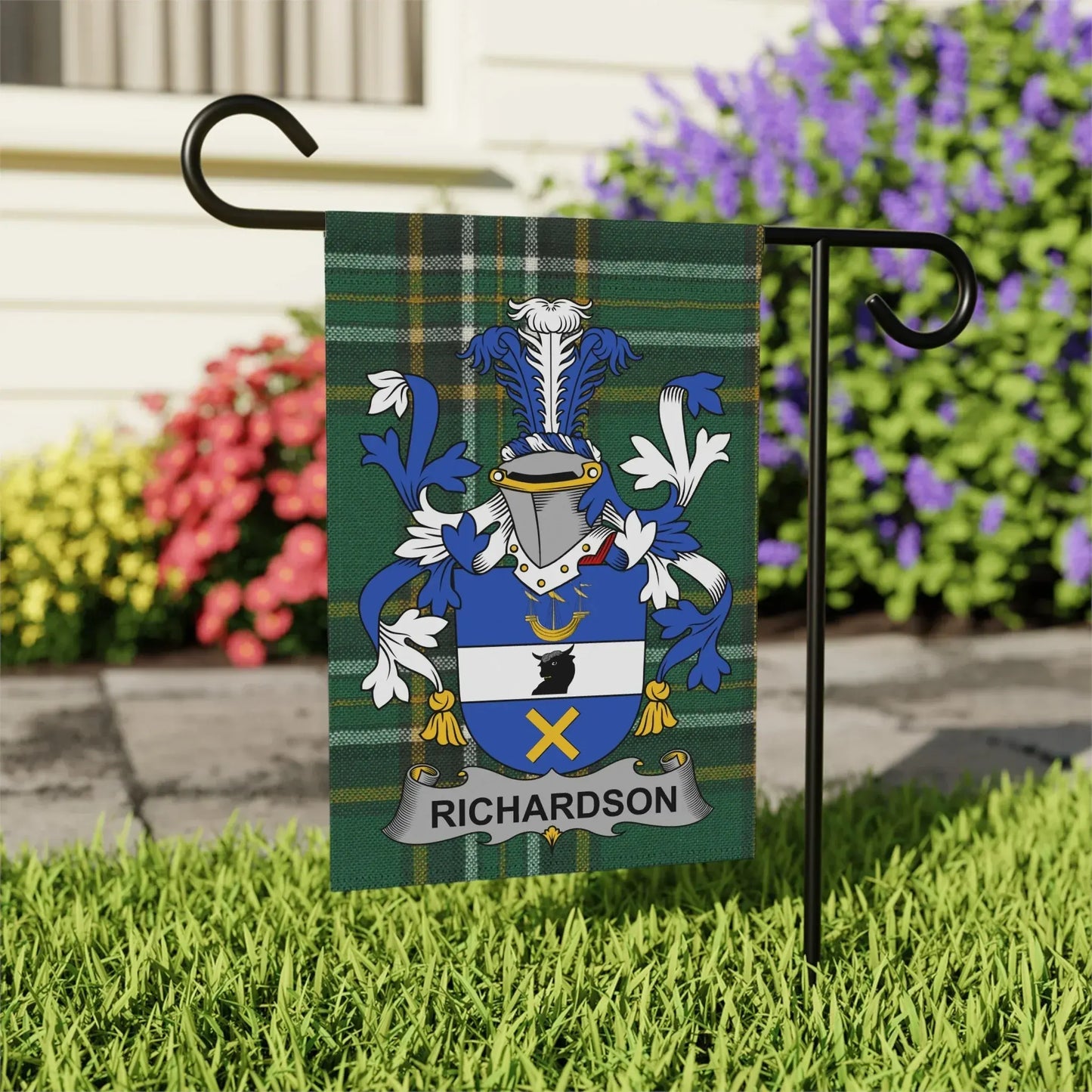 Richardson Family Crest Garden Flag product type