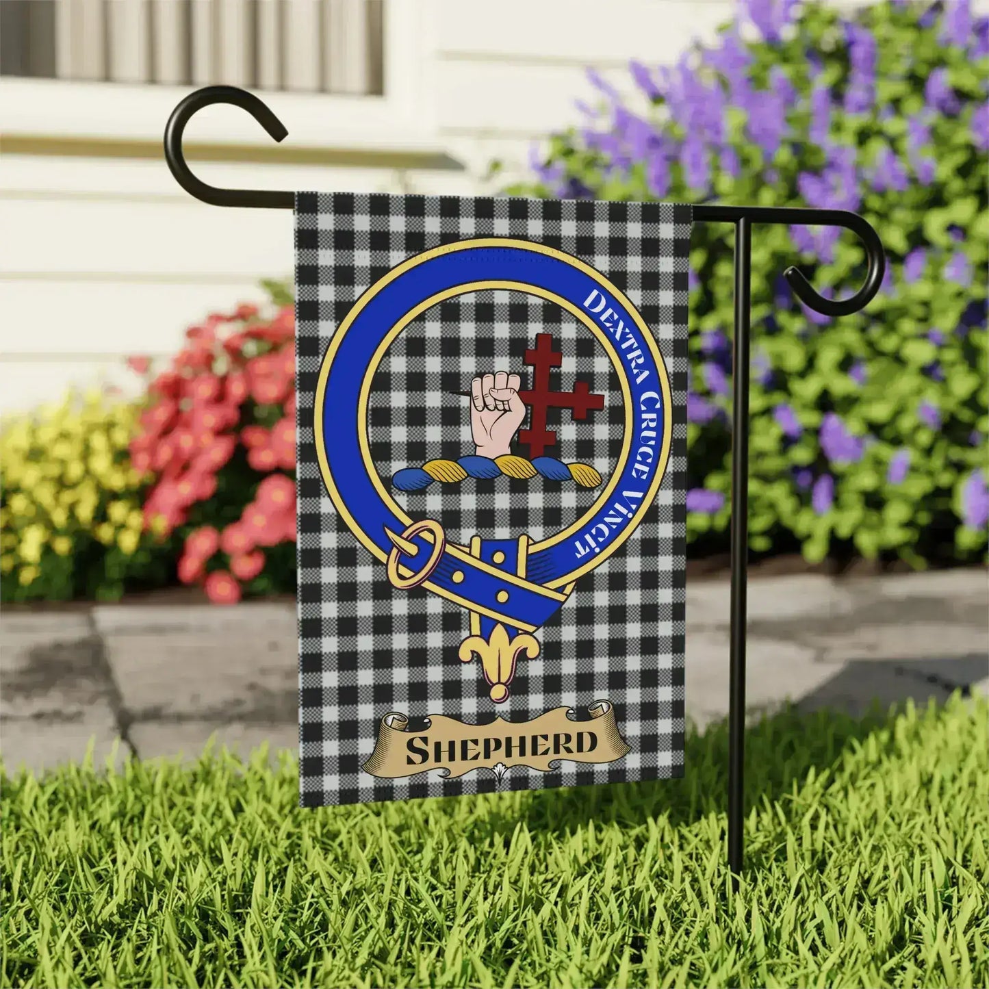 Dexter Clan Creed Shepherd Yard Product