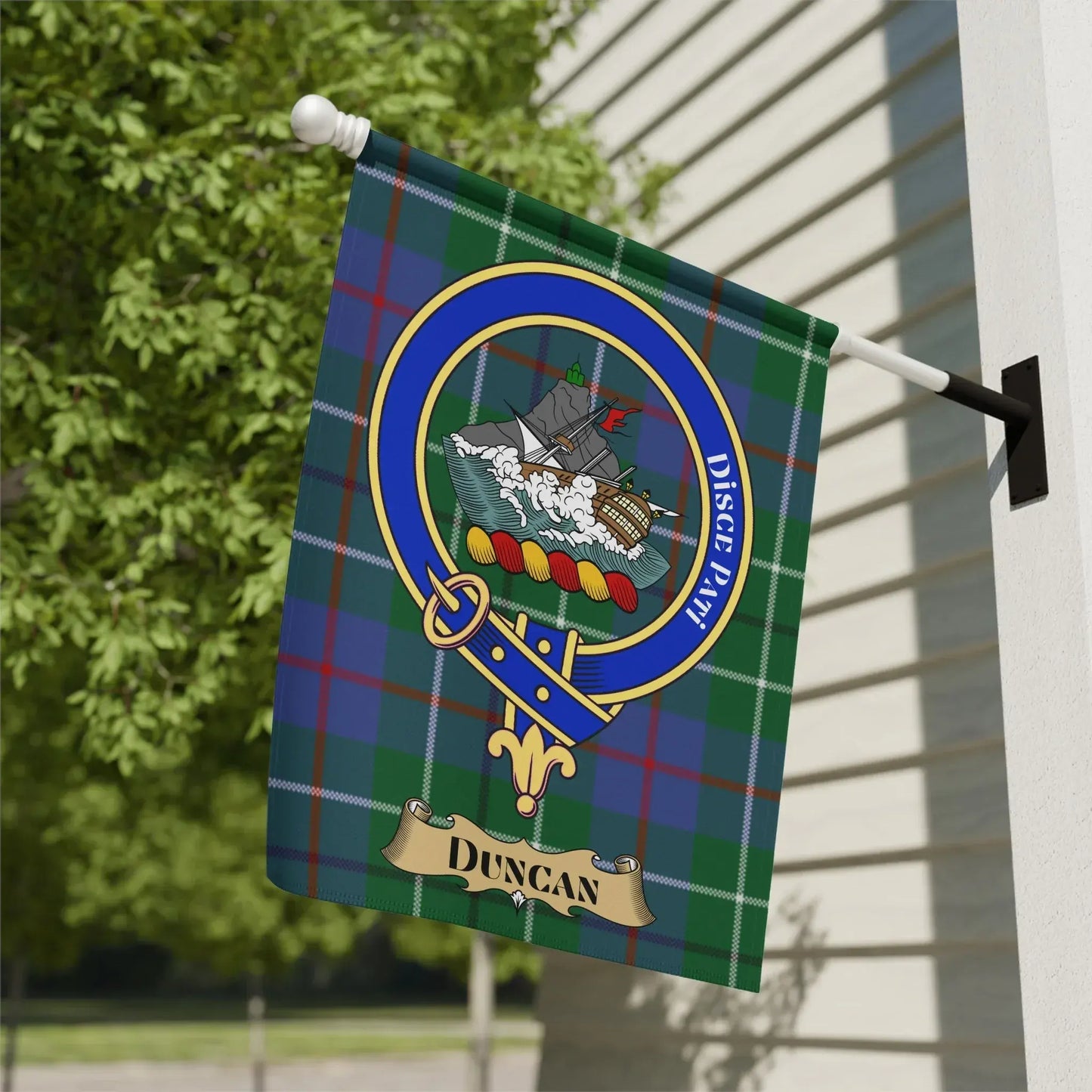 Display Clan Duncan Family Crest Outdoor Decor product