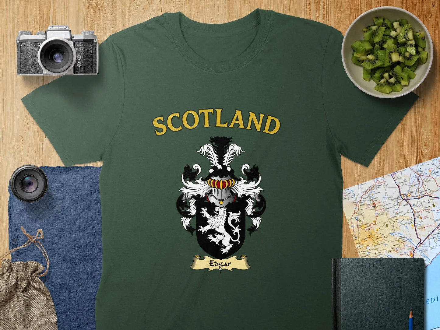 Scotland Crest Design Green T-shirt for Fans Product