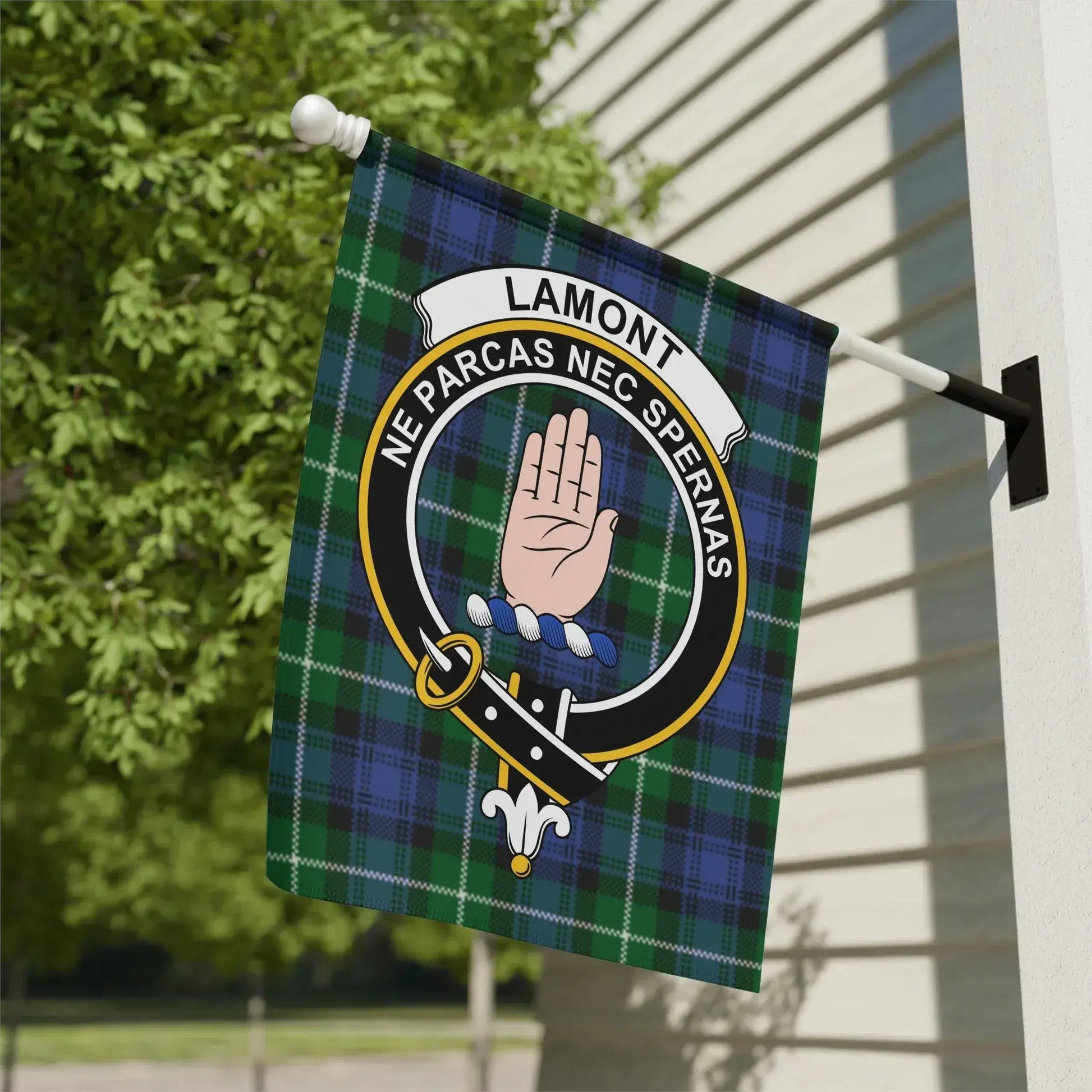 Lamont Family Crest Green Tartan Outdoor Flag product