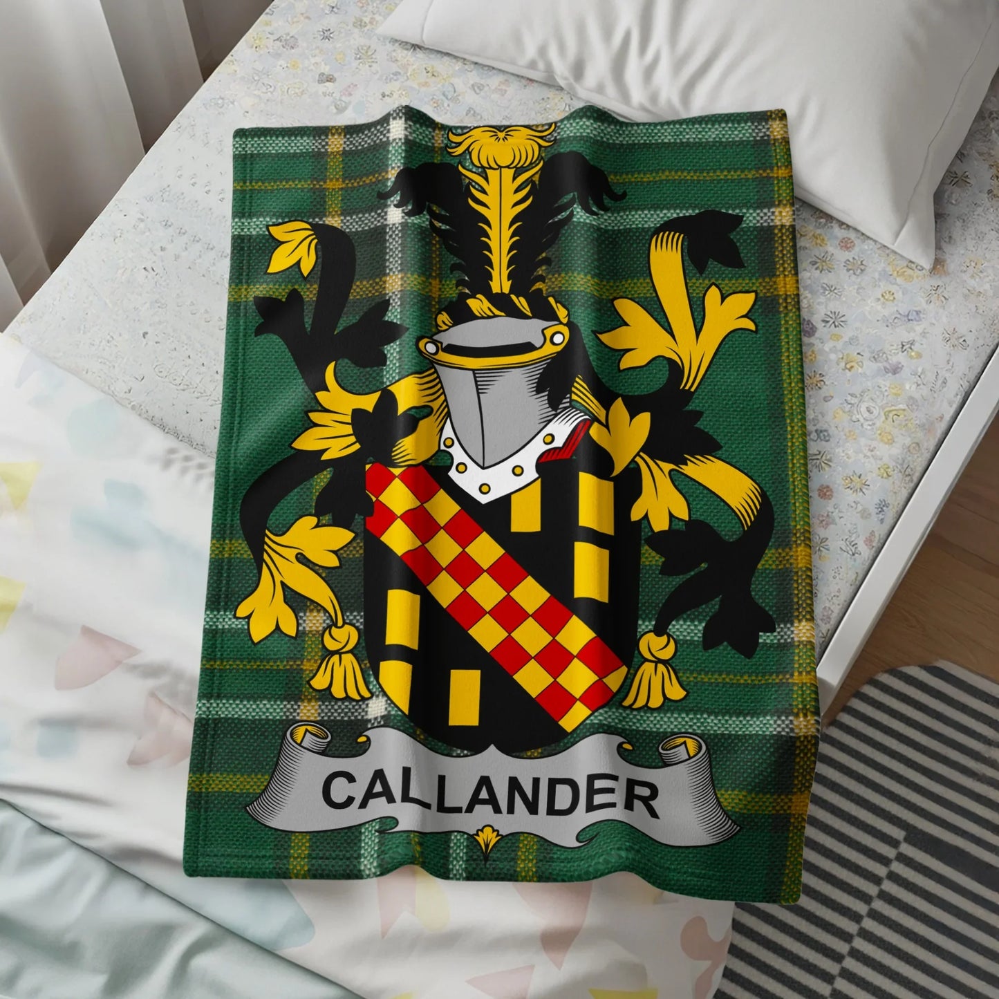 Callander Tartan Crest Design Throw Blanket product