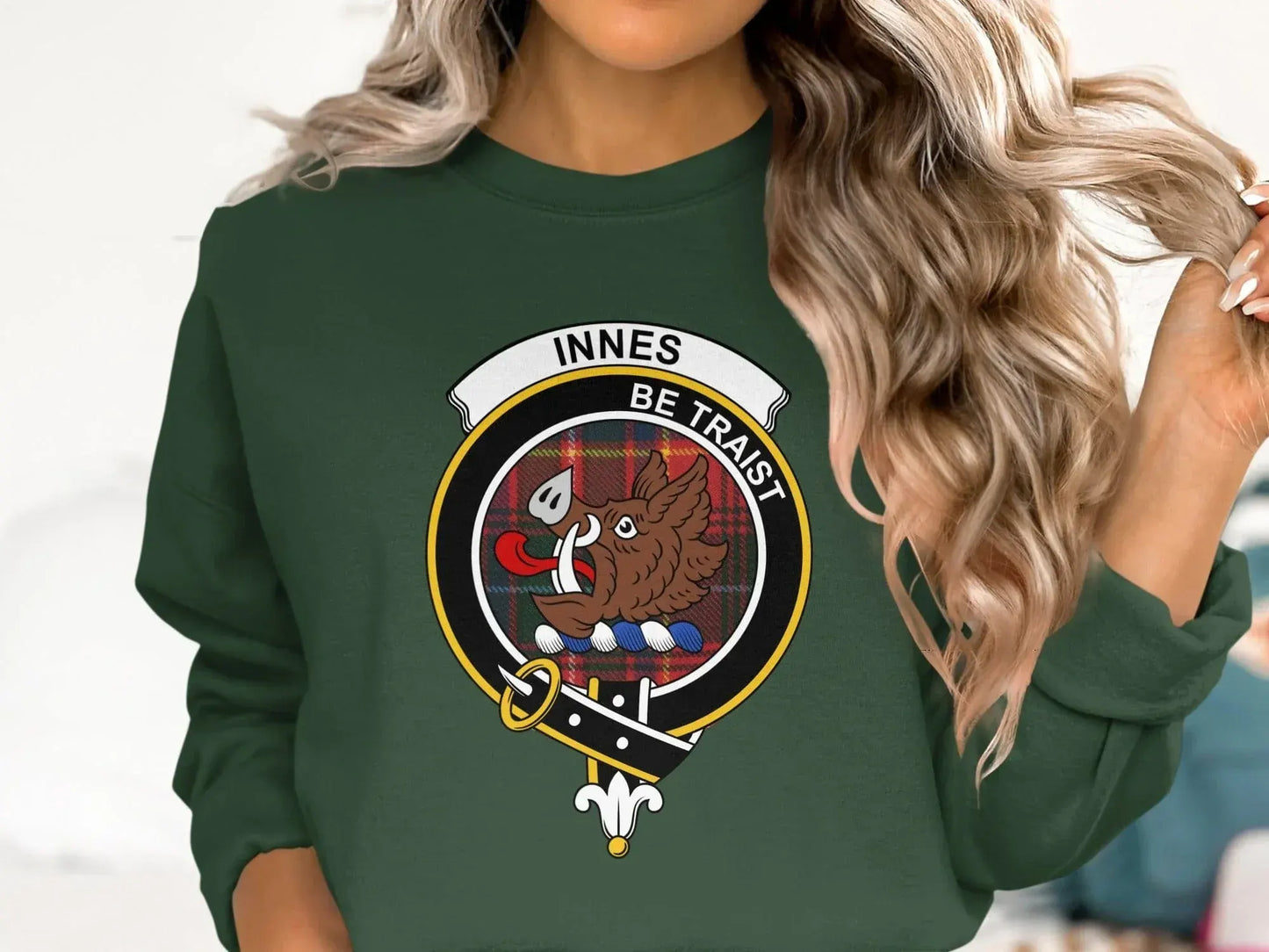 Clan Innes Be Traist Crest Sweatshirt product