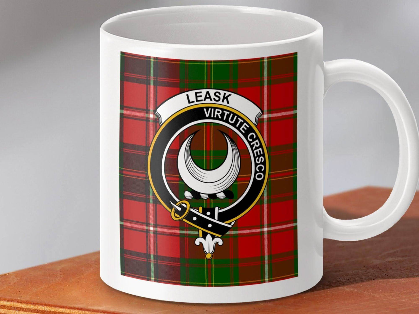 Leask Tartan Crest Mug Virtute Cresco product type