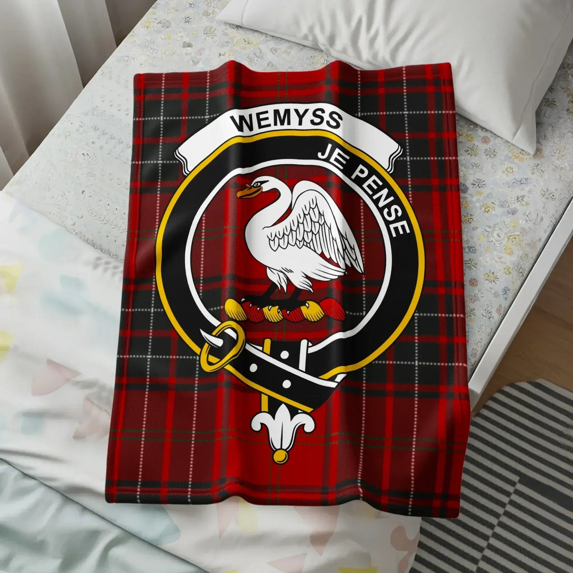 Wemyss Je Pense Family Crest Plaid Style Blanket product