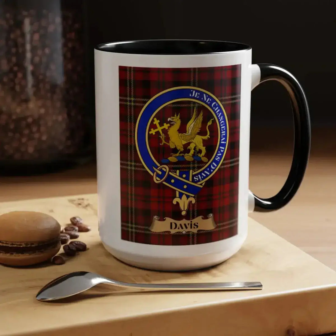 Clan Davis crest with Scottish tartan and motto
