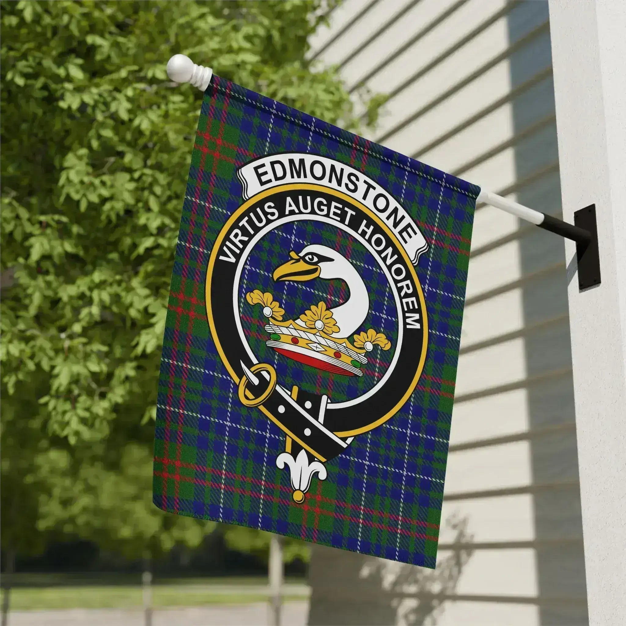 Edmonstone family crest tartan garden flag, a central Lowlands Scottish heritage gift