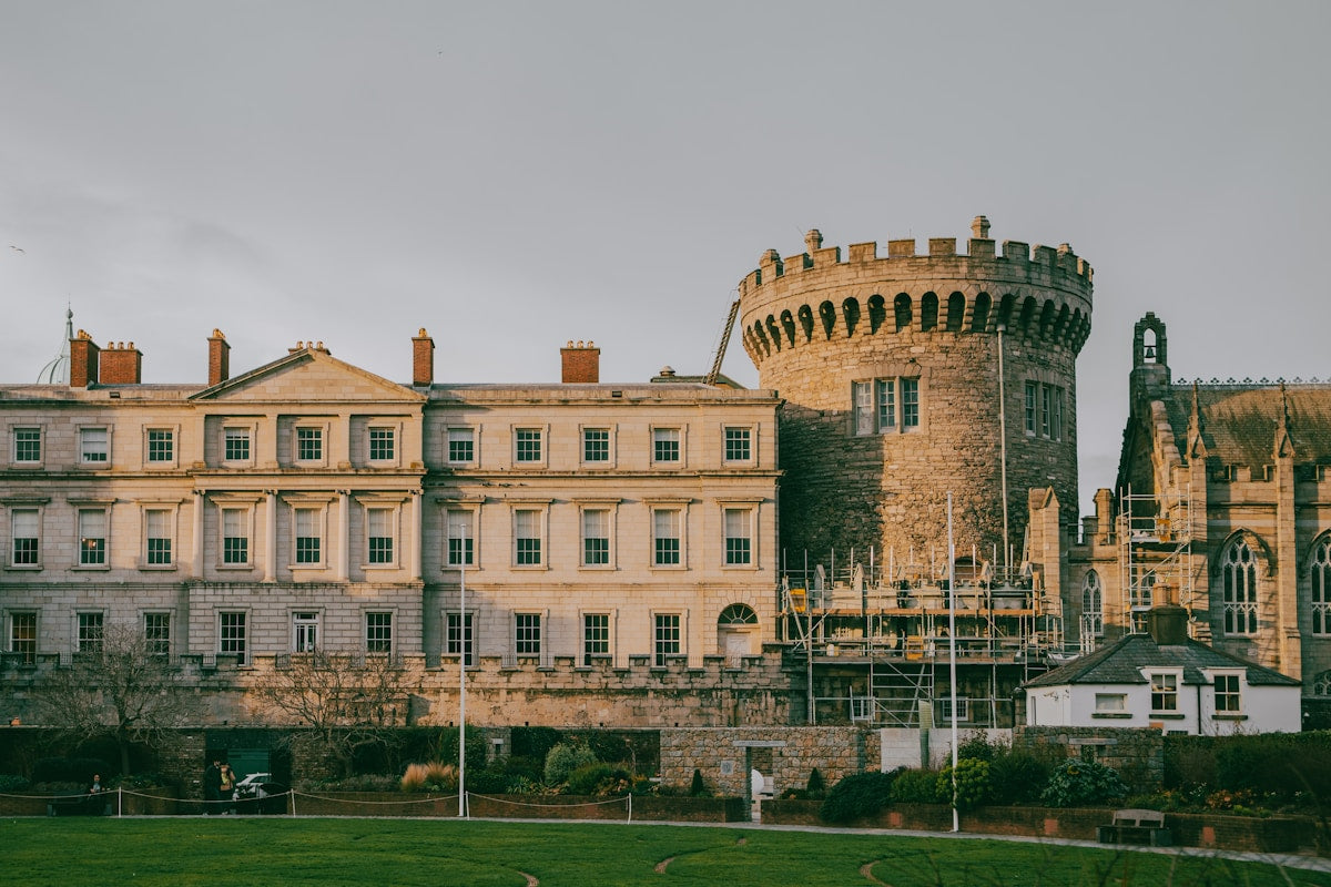 Medieval Irish castle Norman Gaelic architecture heritage Ireland who built the castles history