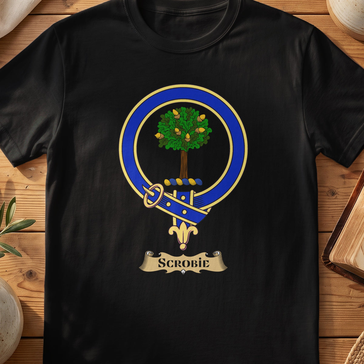 Scrobie Scottish clan crest T-shirt in Black