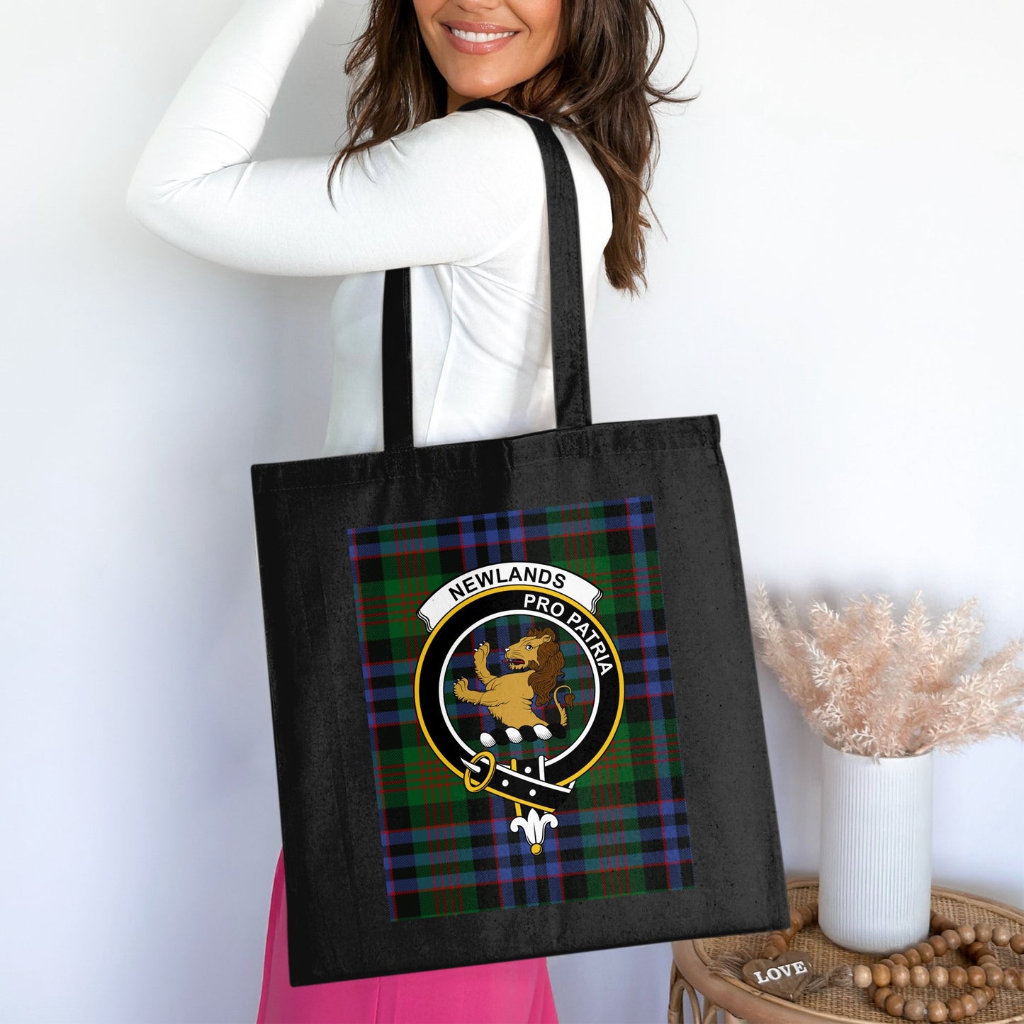 Scottish Clan Crest With Tartan Background Tote Bag - Living Stone Gifts