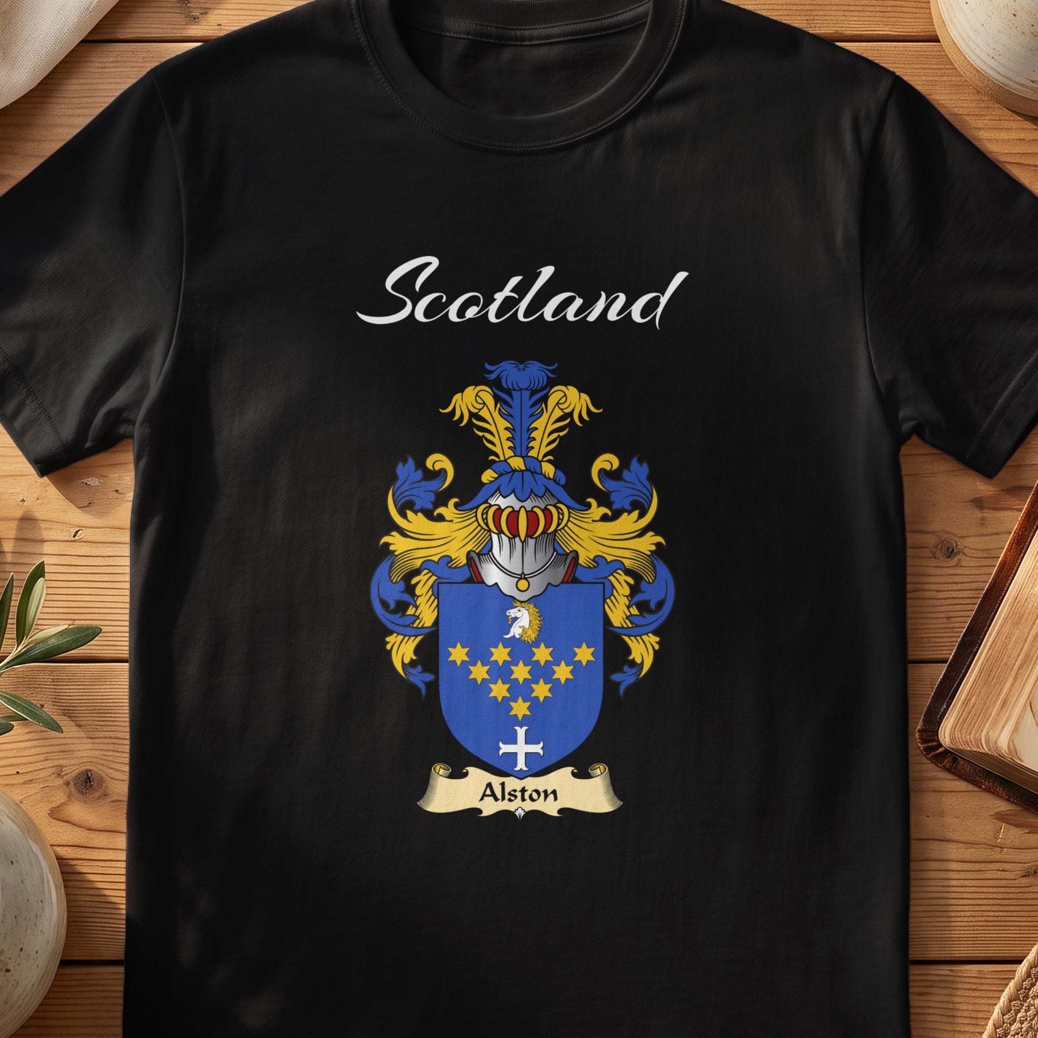 Alston Scottish family shield T-shirt in Black
