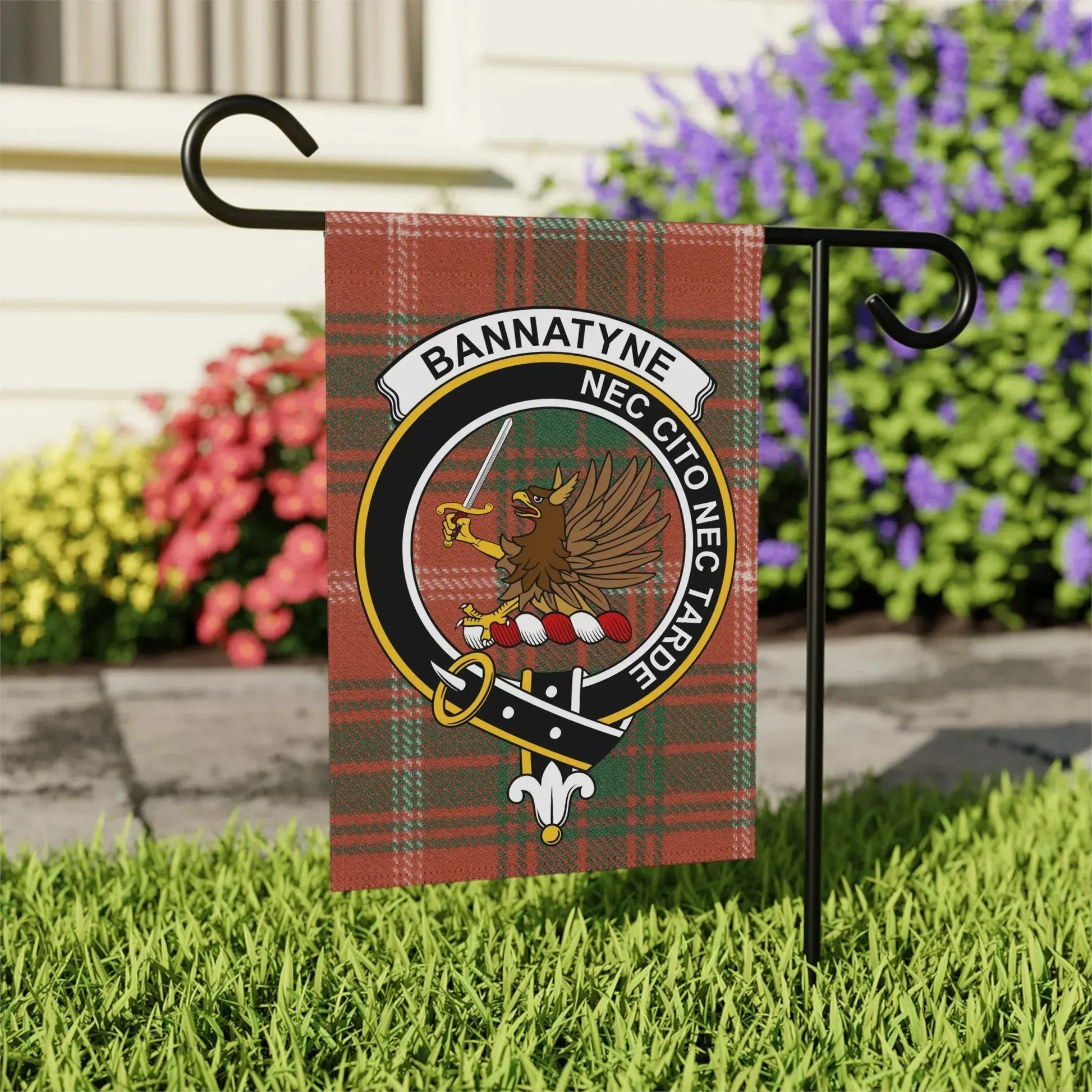 Bannatyne NEC CITO NEC TIMORE garden flag product