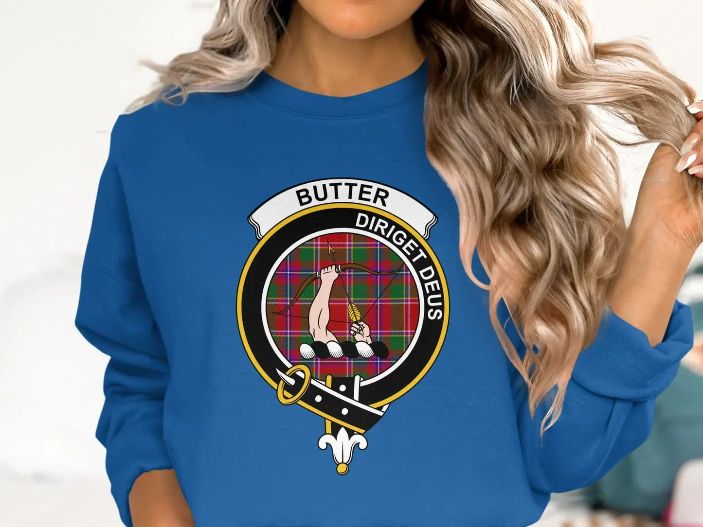 Stylish Blue Sweater with Eye-catching Clan Crest product type