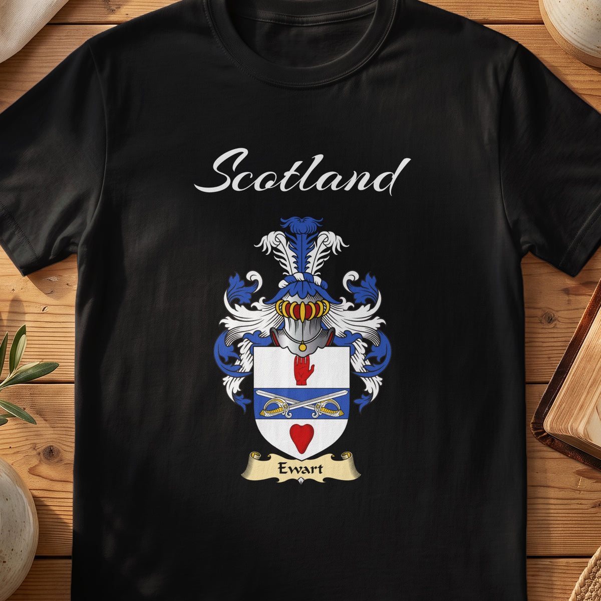 Ewart Scottish family shield T-shirt in Black