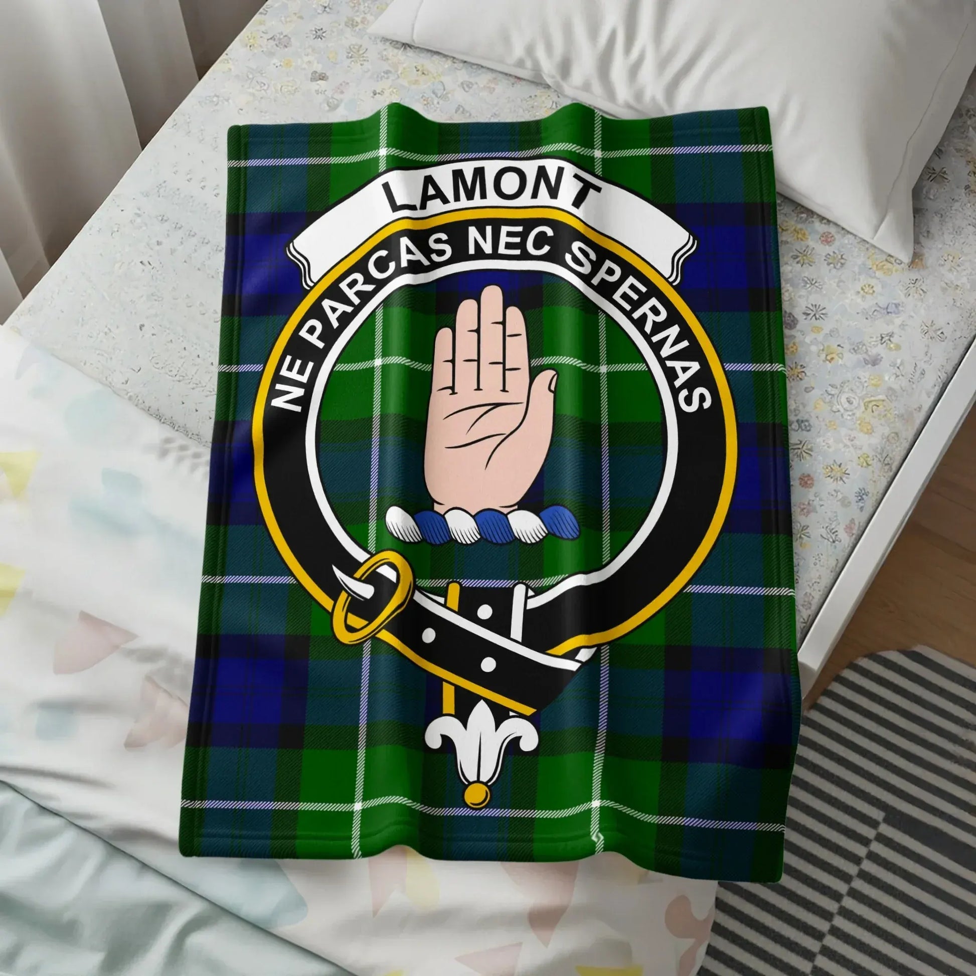 Lamont Clan Crest Tartan Throw Blanket product