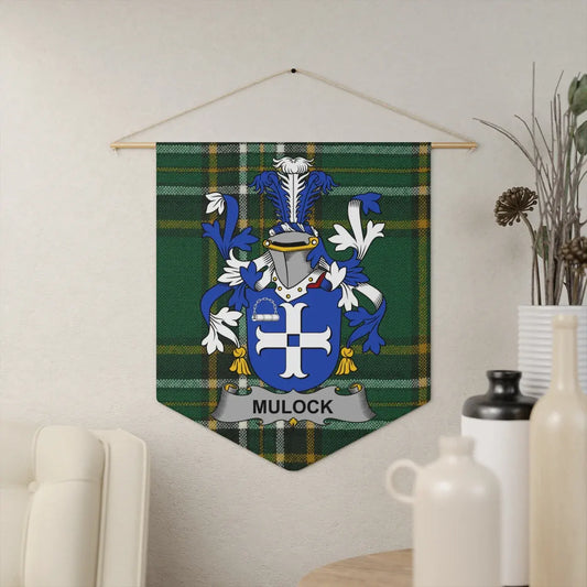 Personalized Green Plaid Family Crest Wall Decoration product type