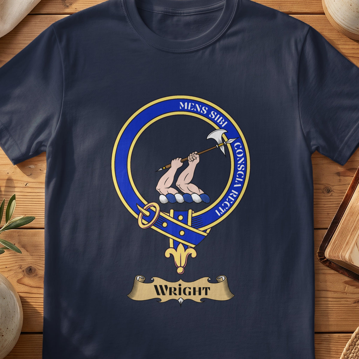 Wright Scottish clan crest T-shirt in Navy